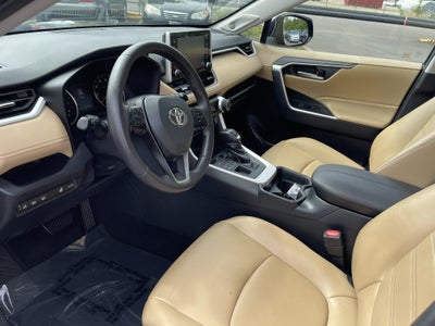 2020 Toyota RAV4 XLE Premium