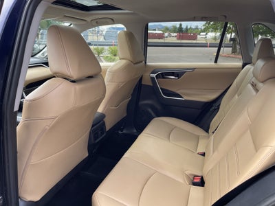 2020 Toyota RAV4 XLE Premium