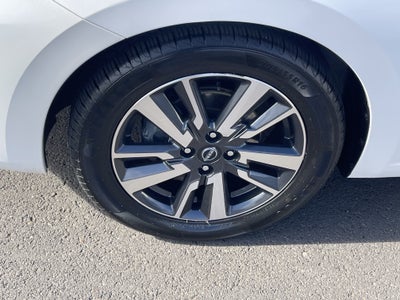 2024 Nissan Versa SV