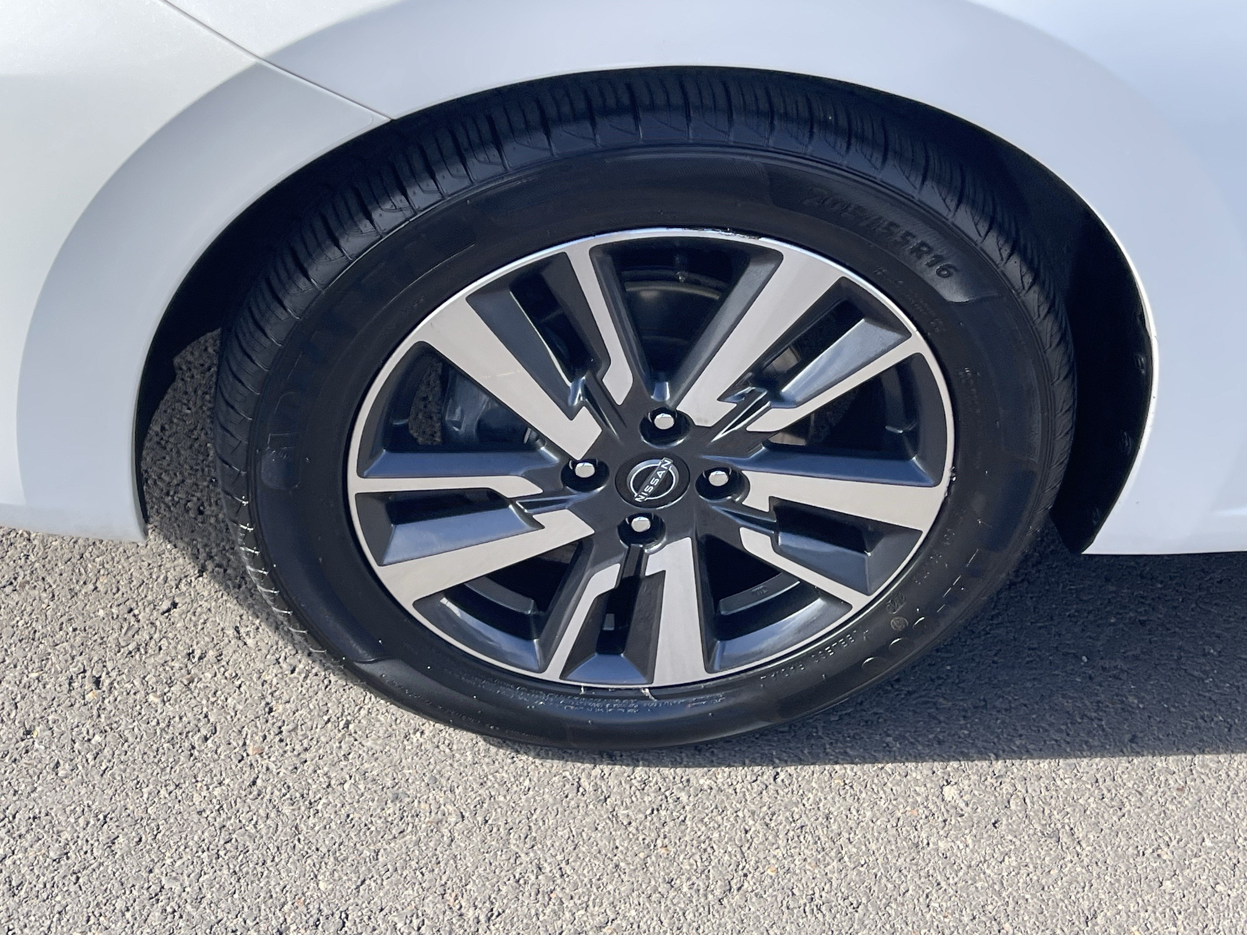 2024 Nissan Versa SV