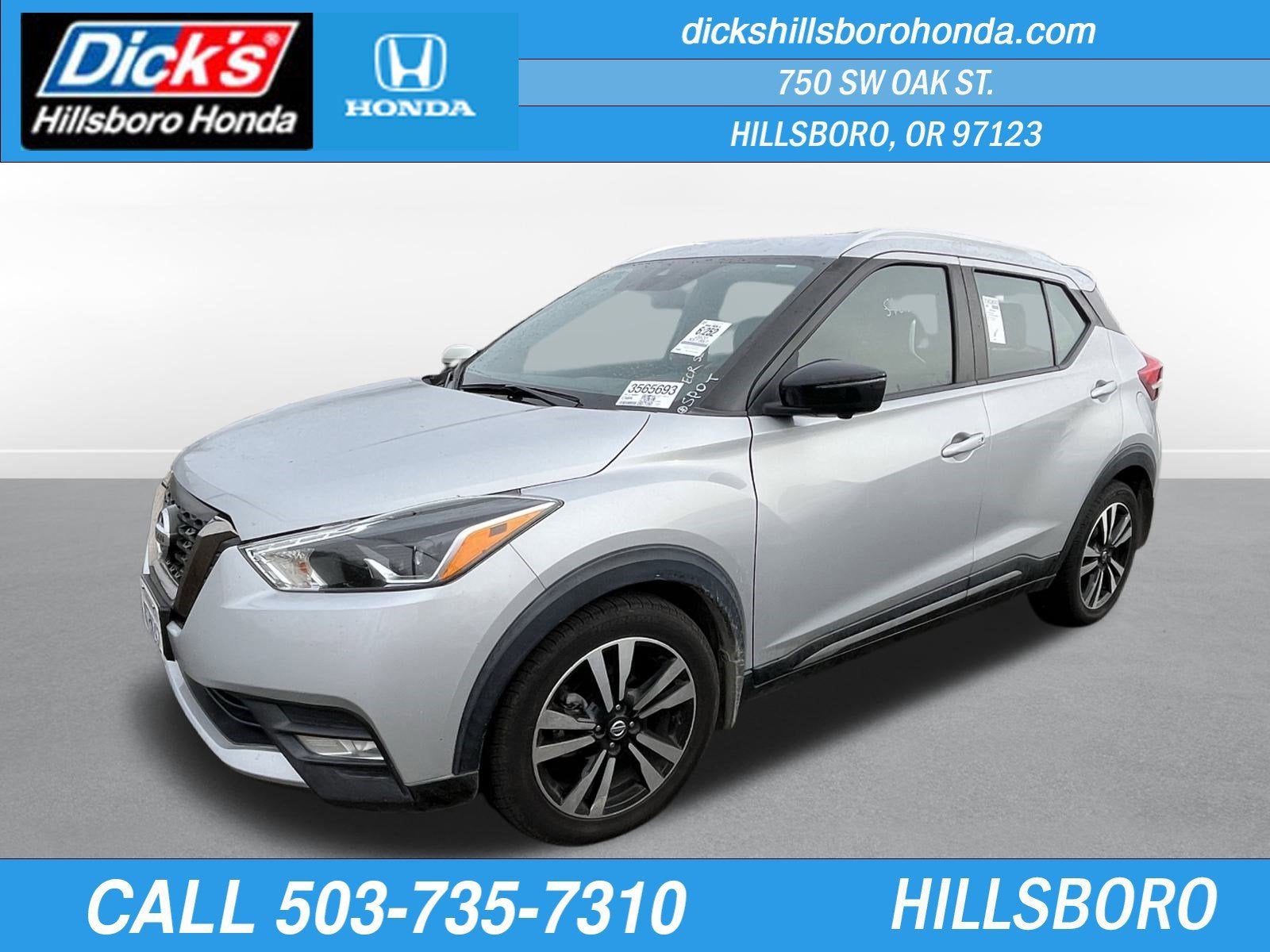 2020 Nissan Kicks SR