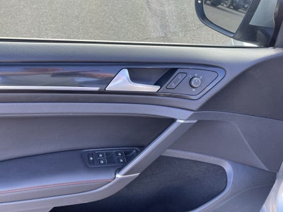 2017 Volkswagen Golf GTI S