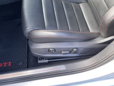 2017 Volkswagen Golf GTI S