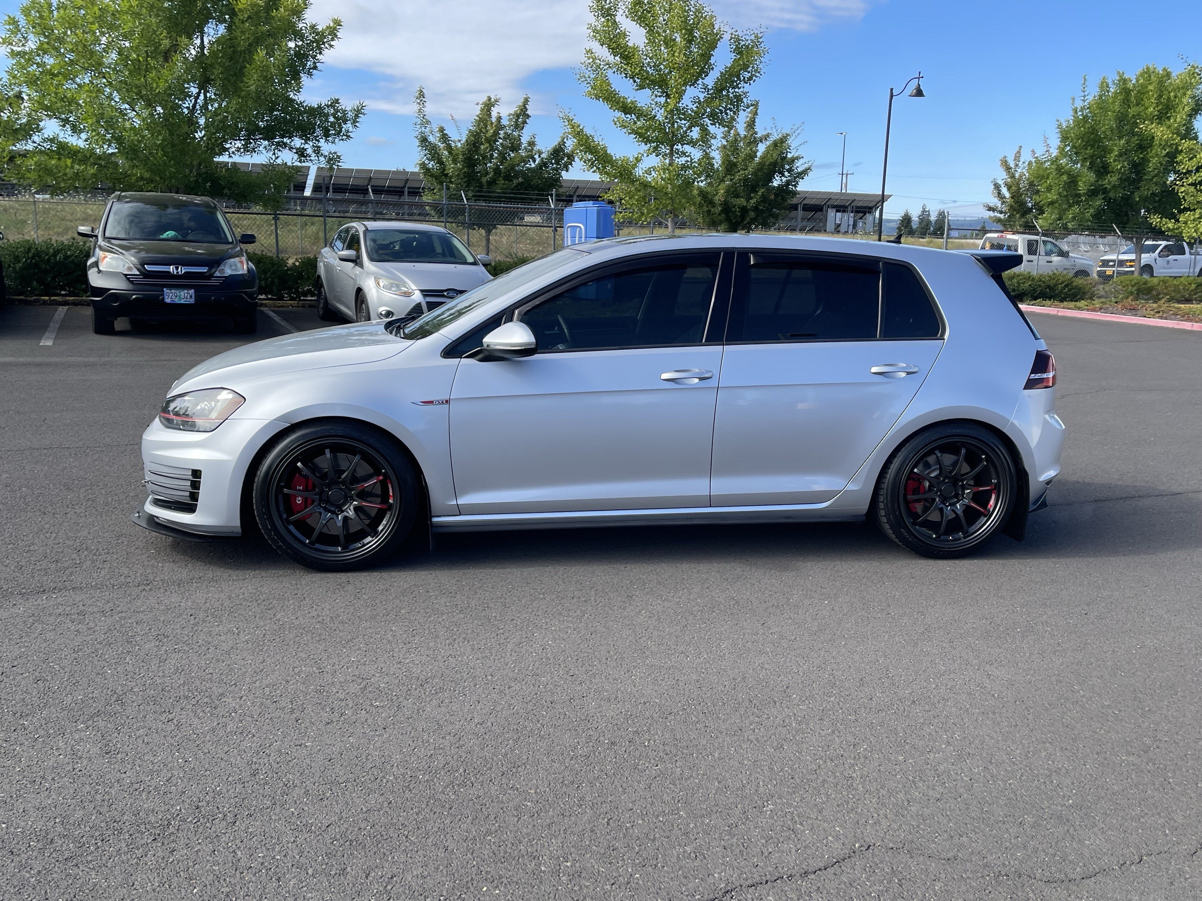 2017 Volkswagen Golf GTI S