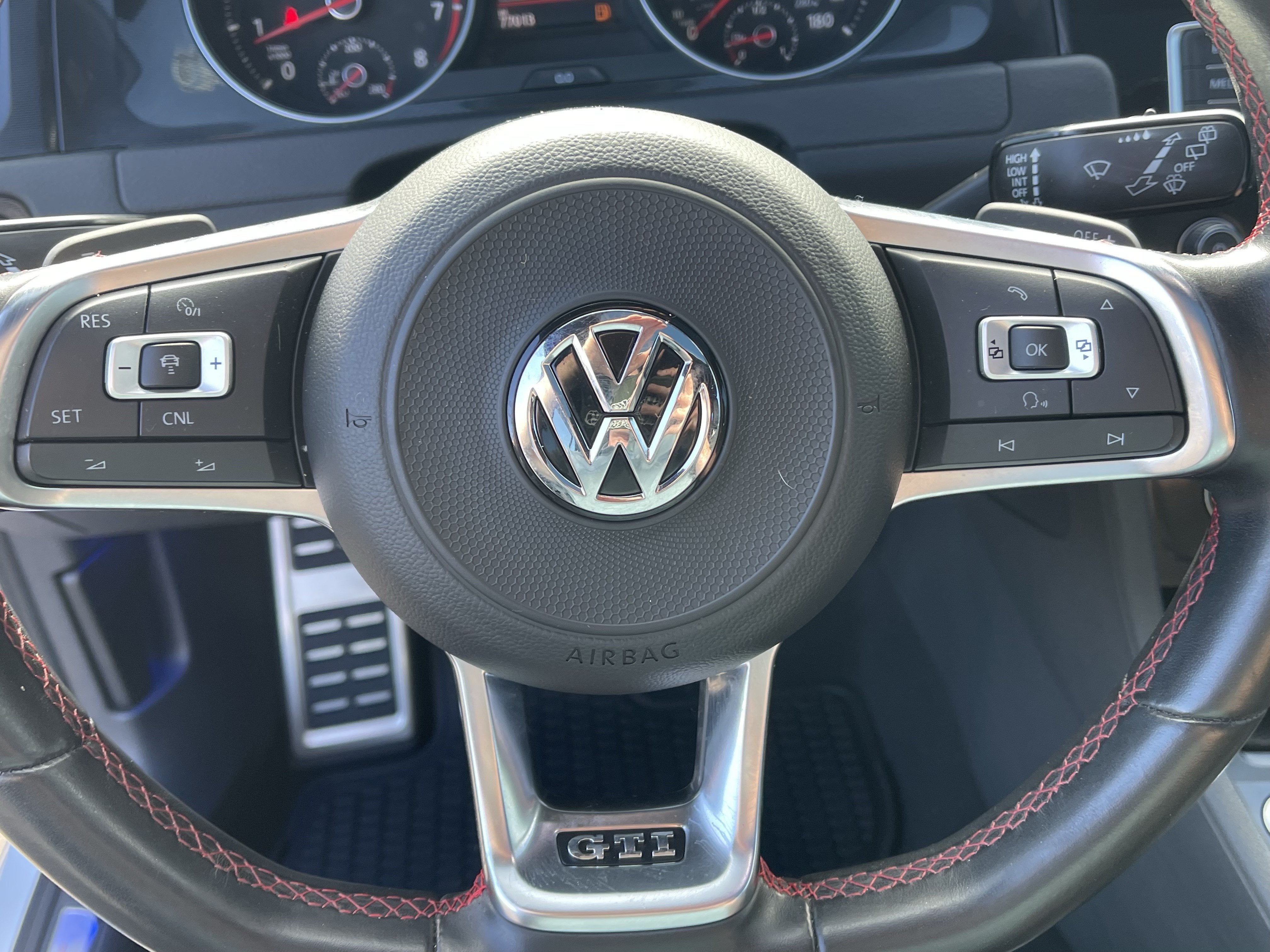 2017 Volkswagen Golf GTI S
