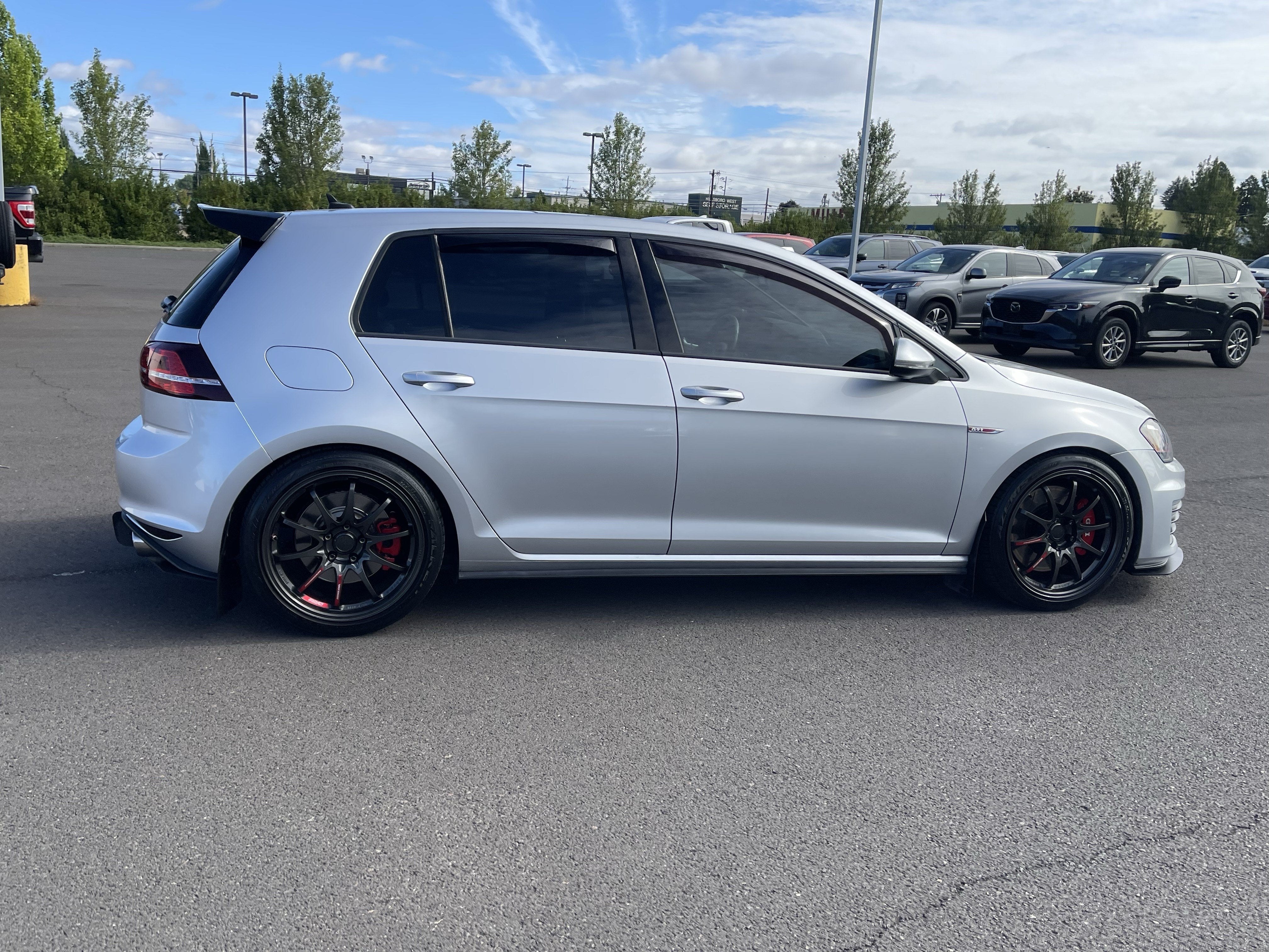 2017 Volkswagen Golf GTI S