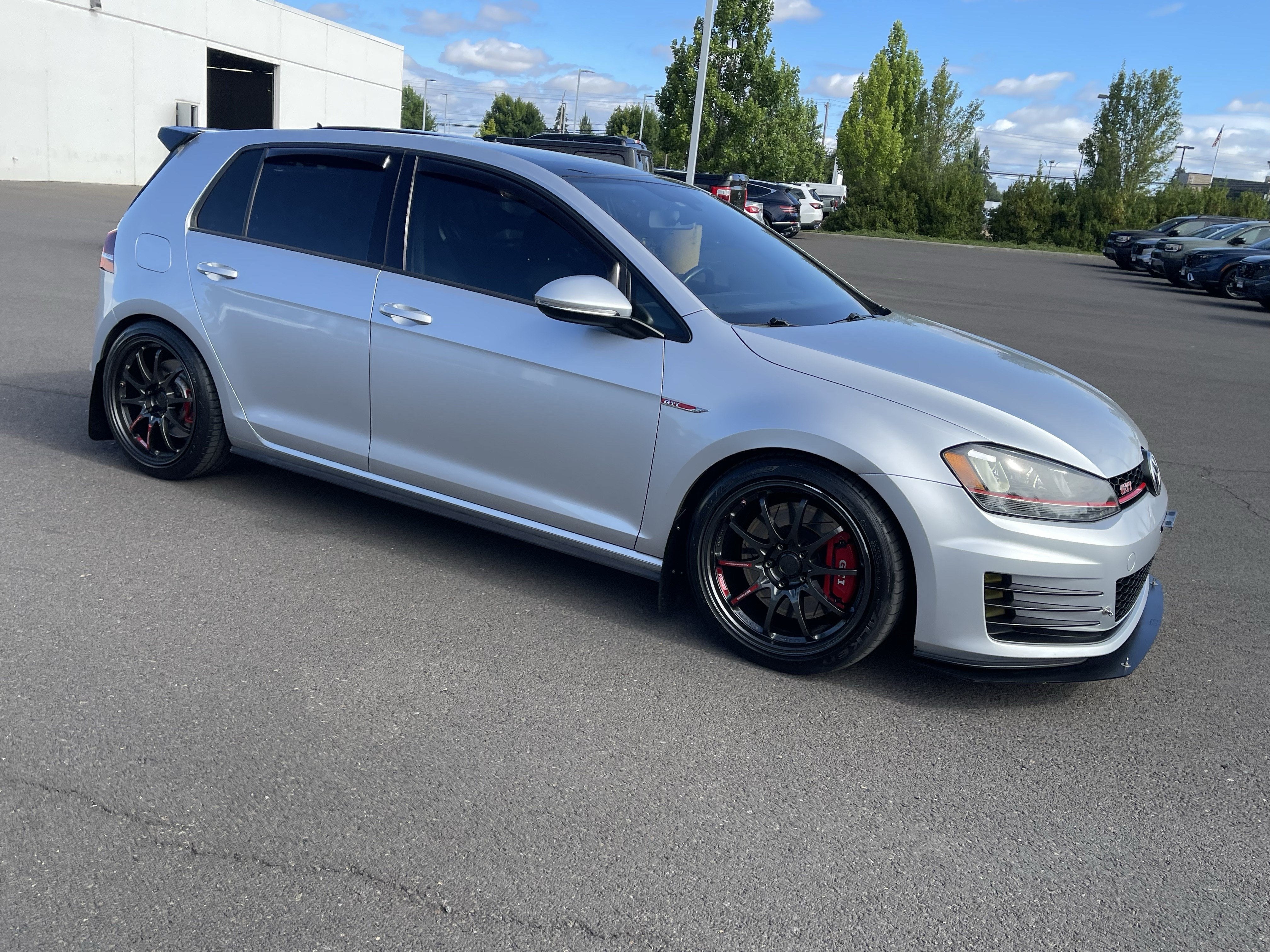 2017 Volkswagen Golf GTI S