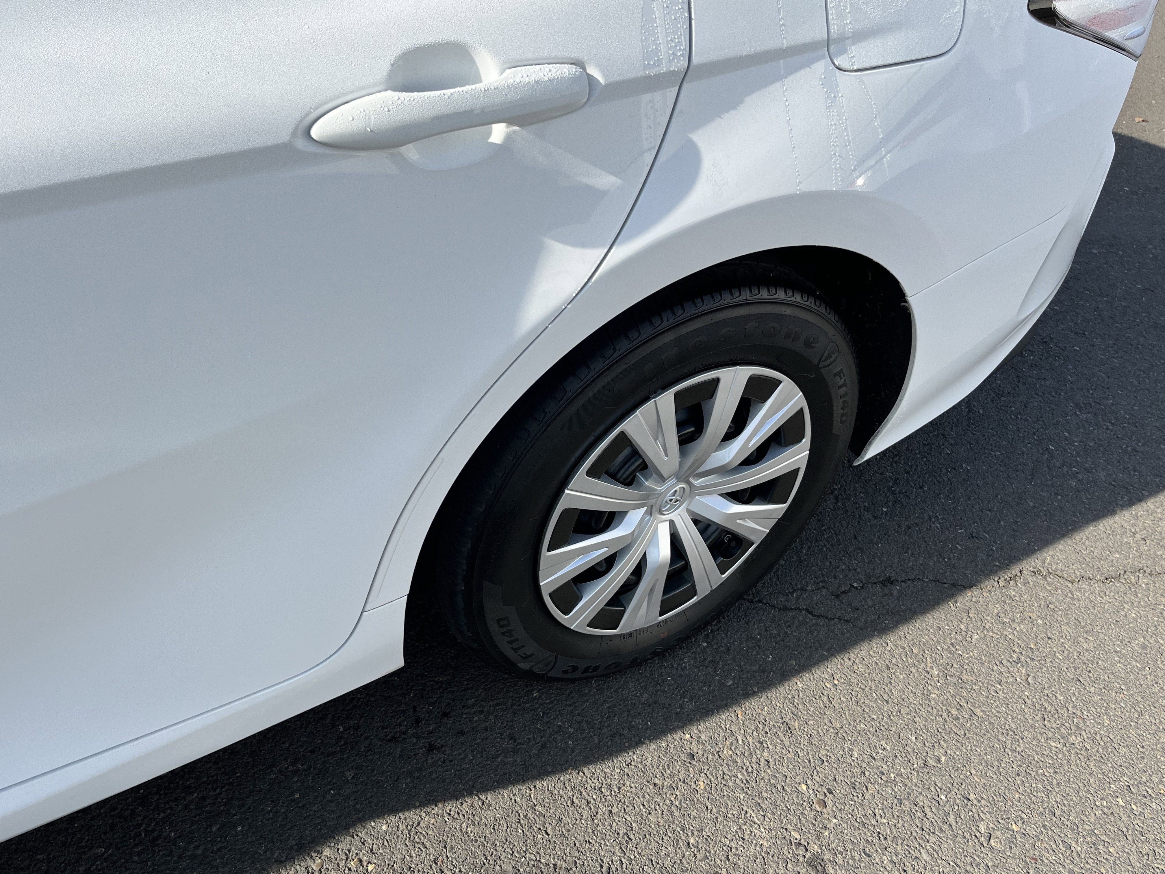 2019 Toyota Camry Hybrid LE