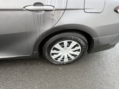 2022 Toyota Camry Hybrid LE