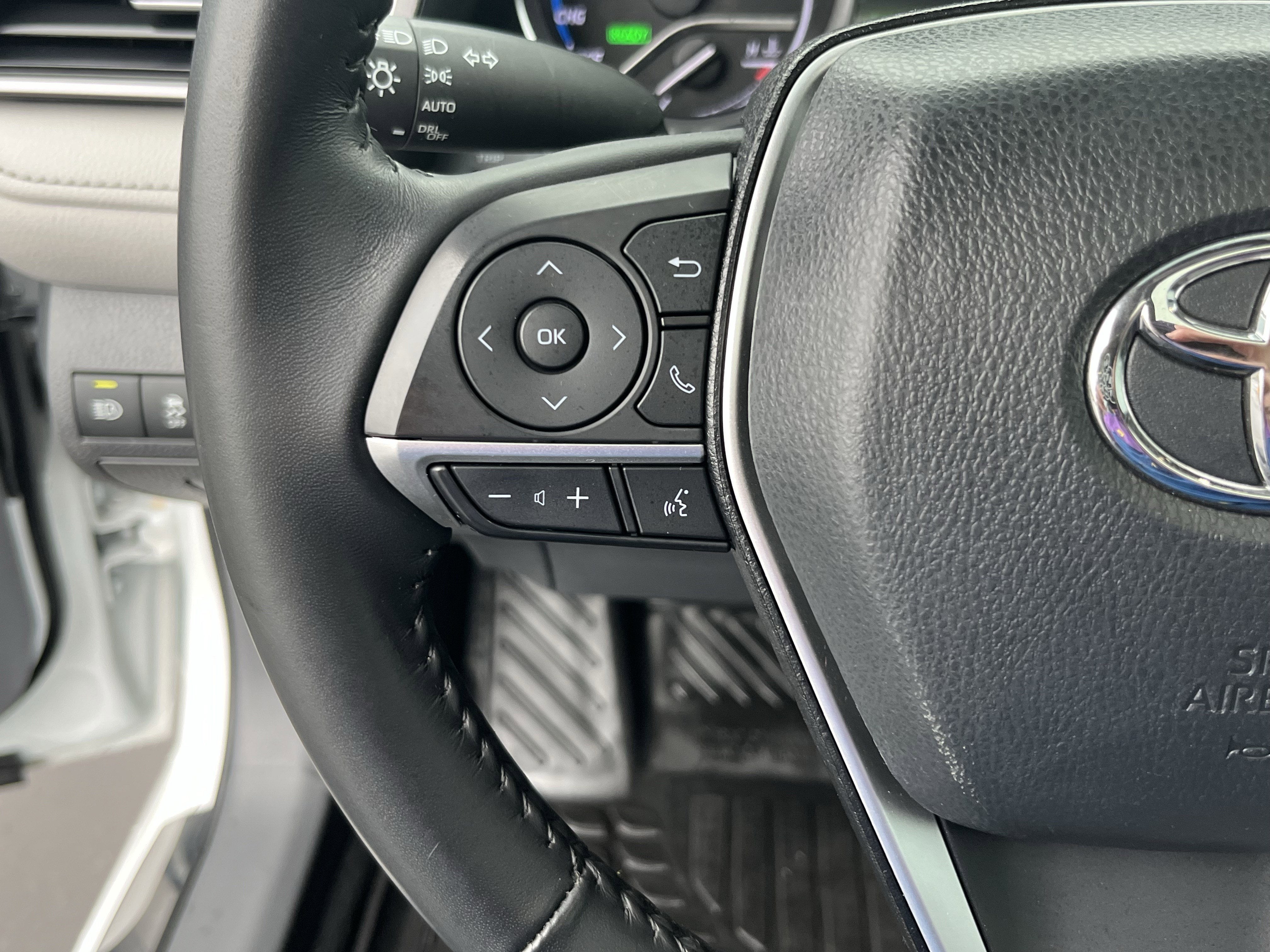 2023 Toyota Camry Hybrid XLE