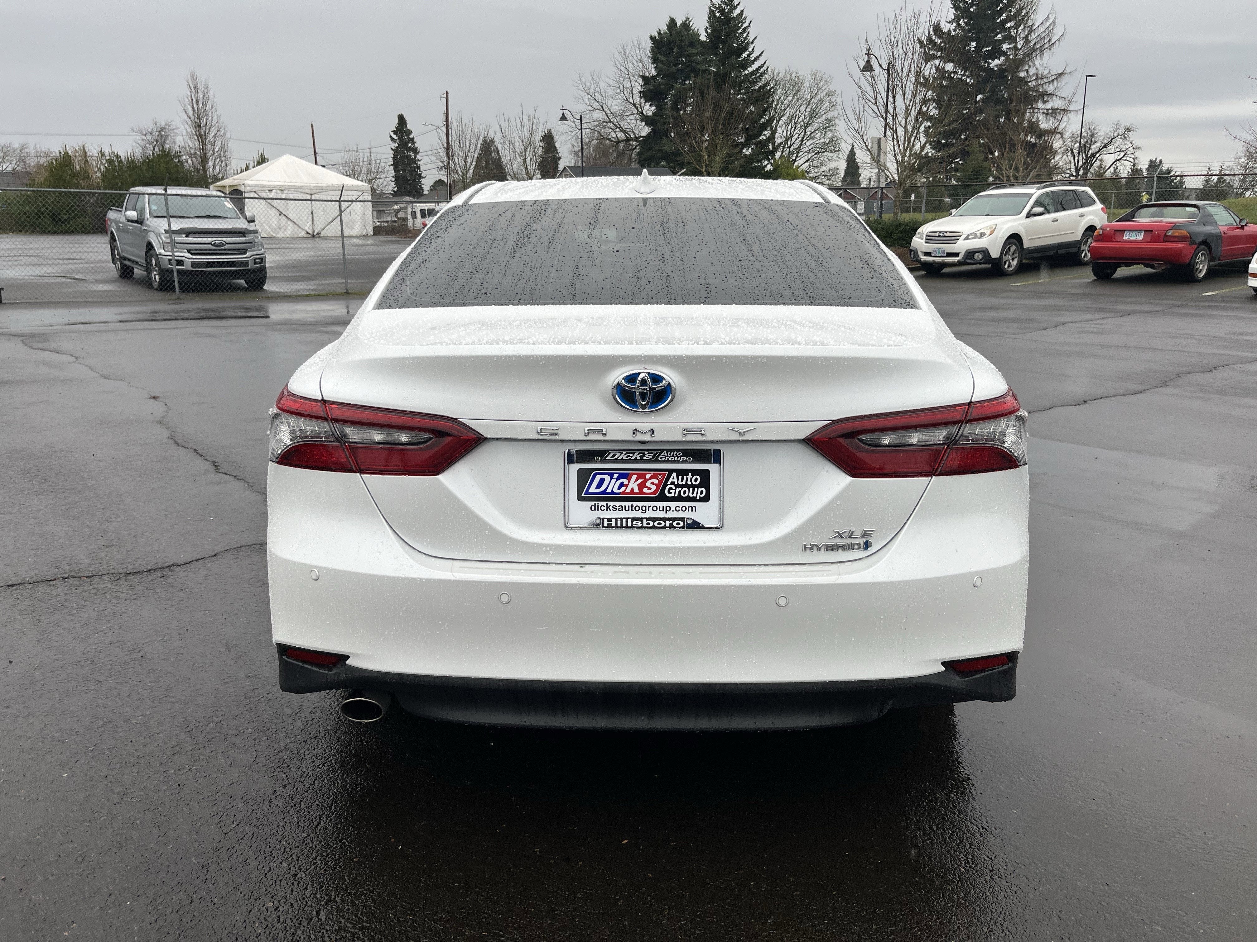 2023 Toyota Camry Hybrid XLE