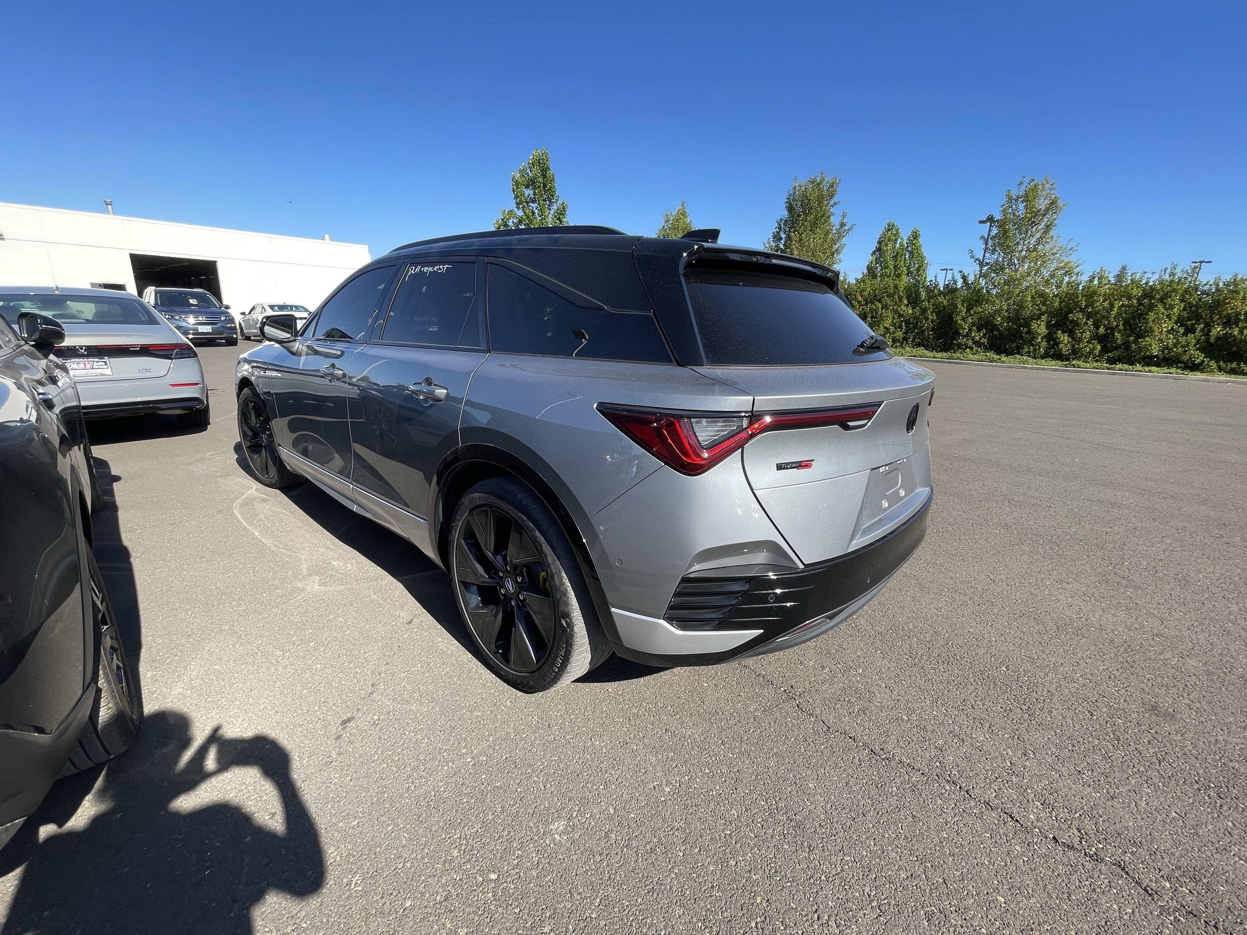 Used 2024 Acura ZDX Type S with VIN 4W5XHPRL2RZ500539 for sale in Hillsboro, OR
