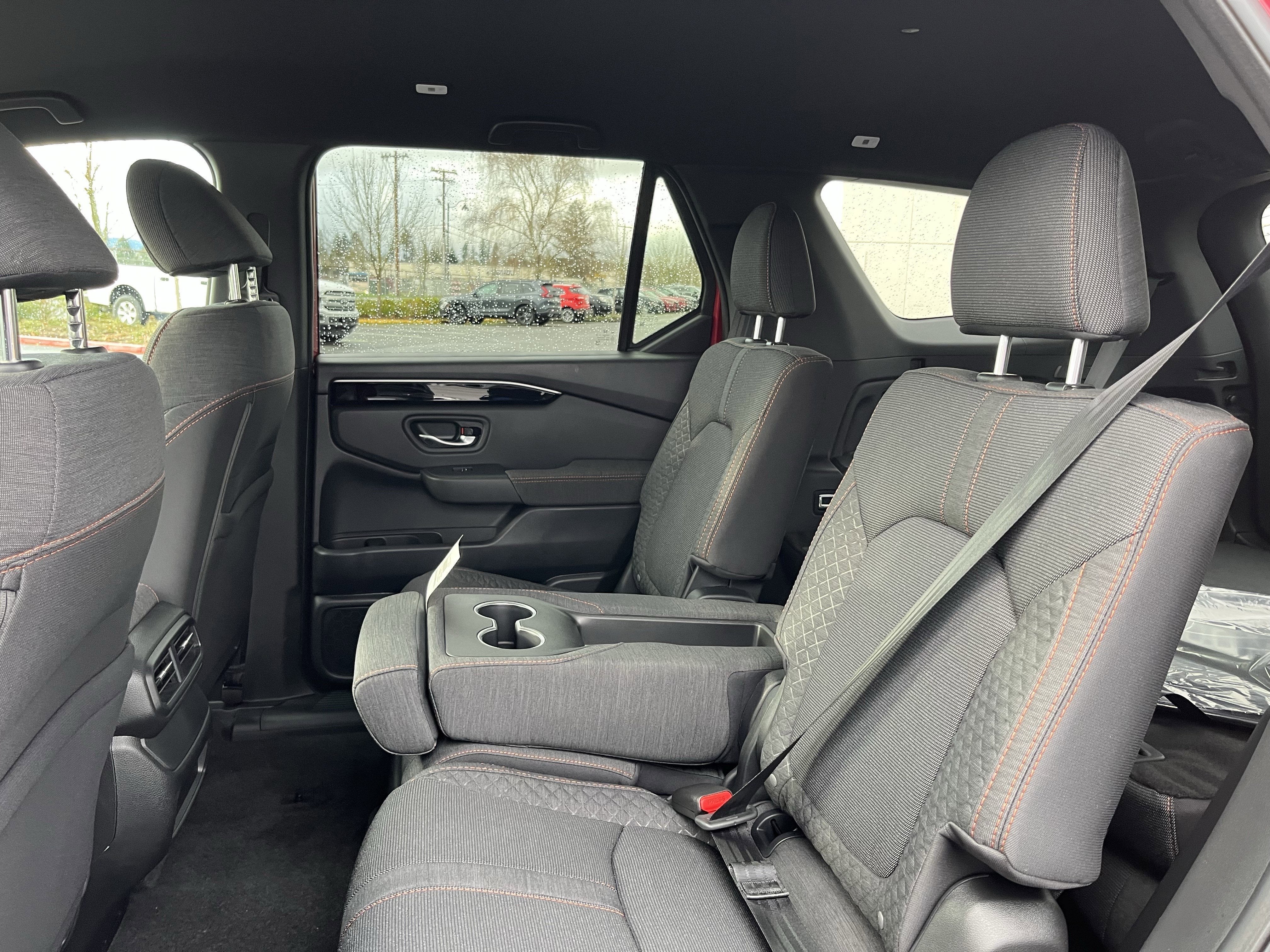 2025 Honda Pilot Sport