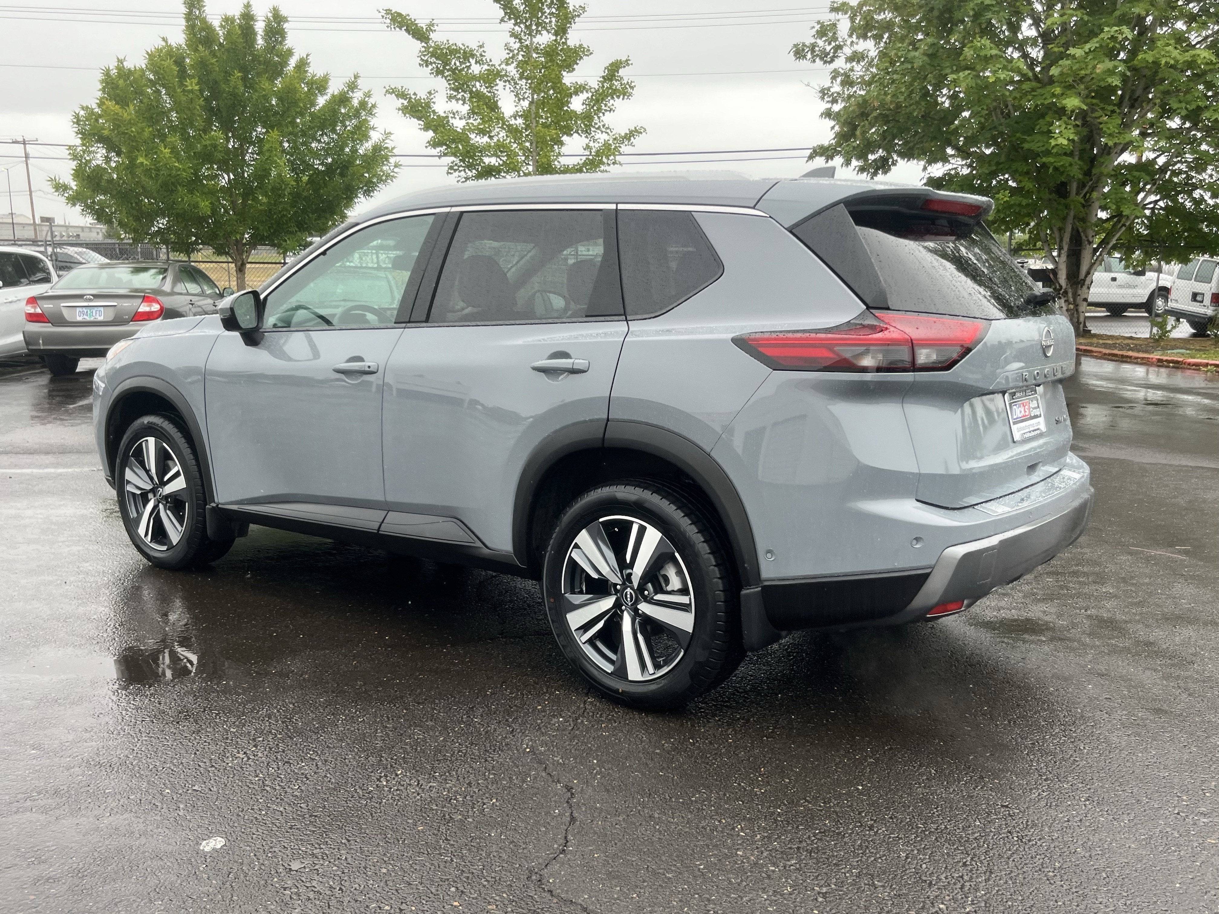 2025 Nissan Rogue SL