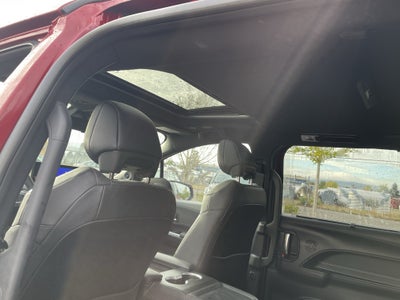 2025 Toyota Sienna Platinum