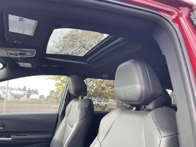 2025 Toyota Sienna Platinum