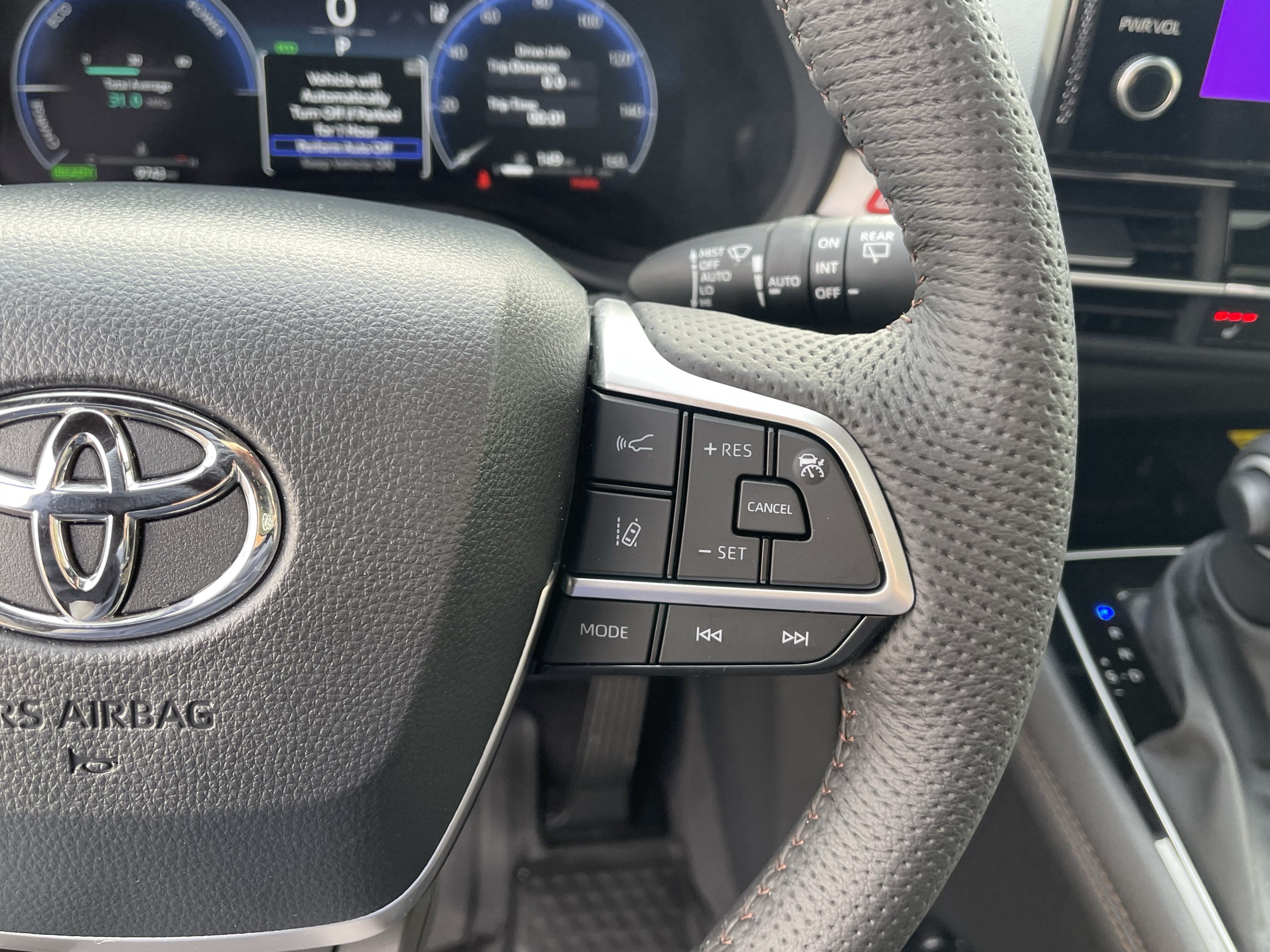 2025 Toyota Sienna Platinum