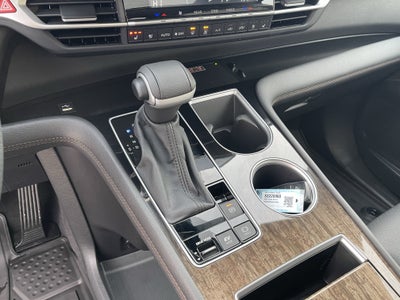 2025 Toyota Sienna Platinum