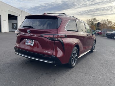 2025 Toyota Sienna Platinum