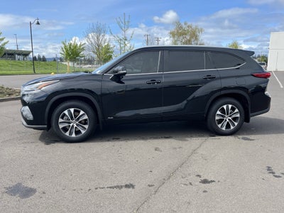 2023 Toyota Highlander Hybrid XLE