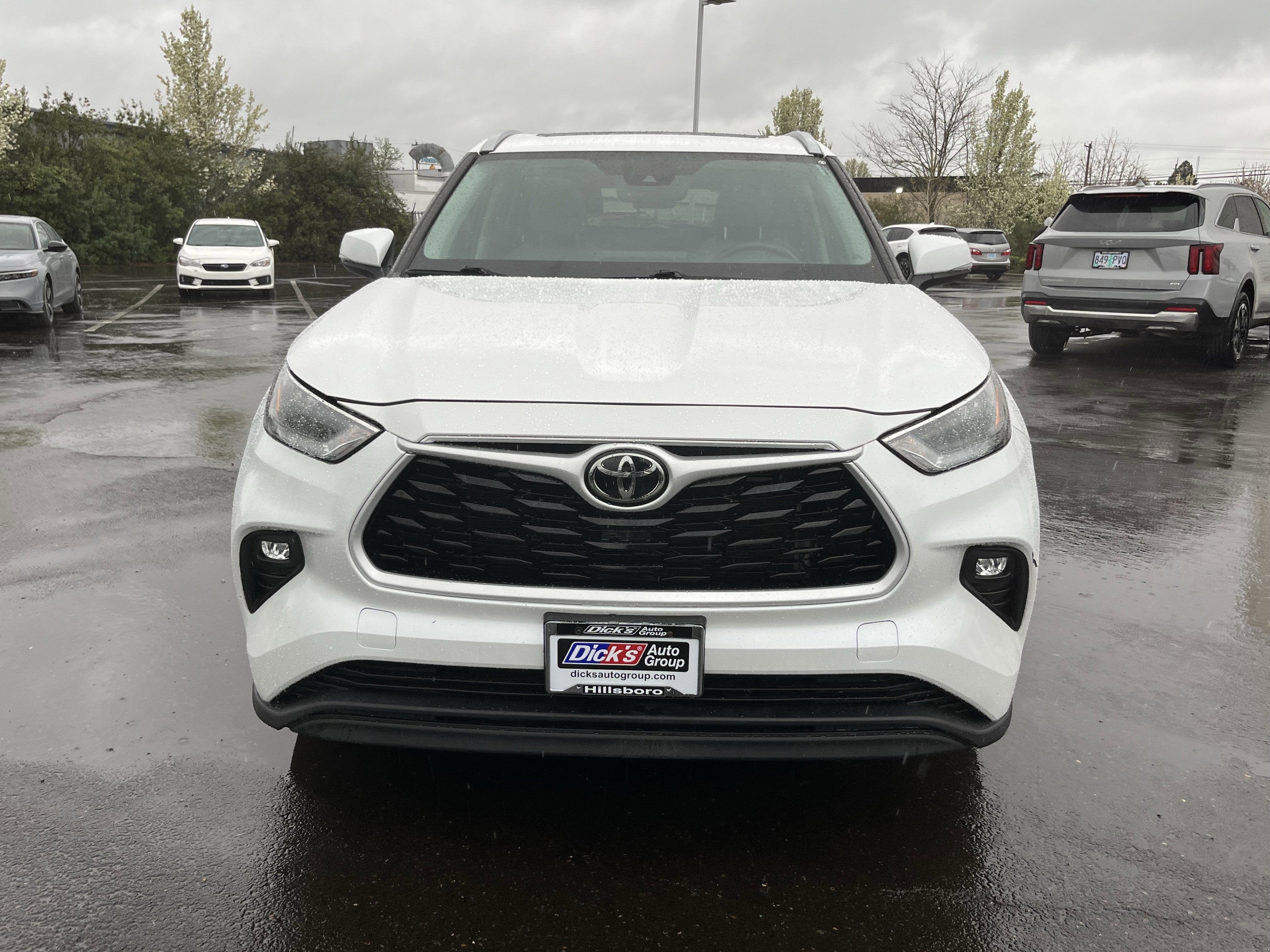 2024 Toyota Highlander LE