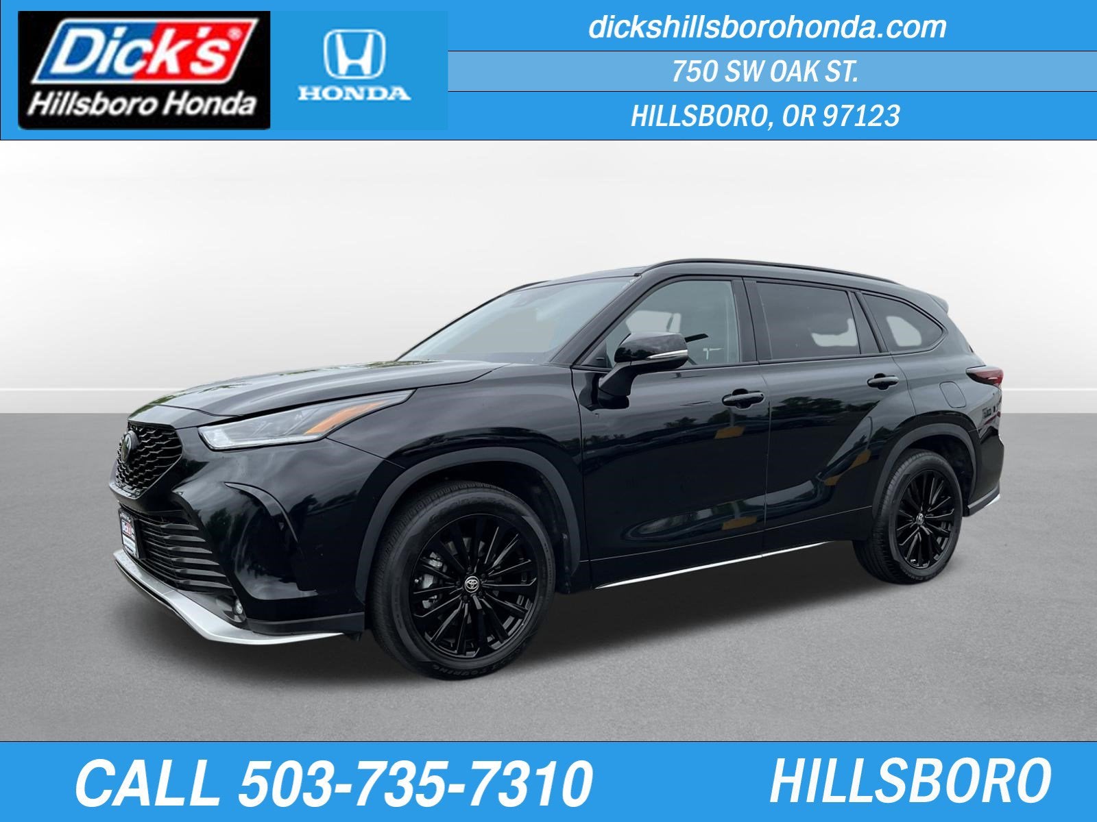 2025 Toyota Highlander LE AWD's photo
