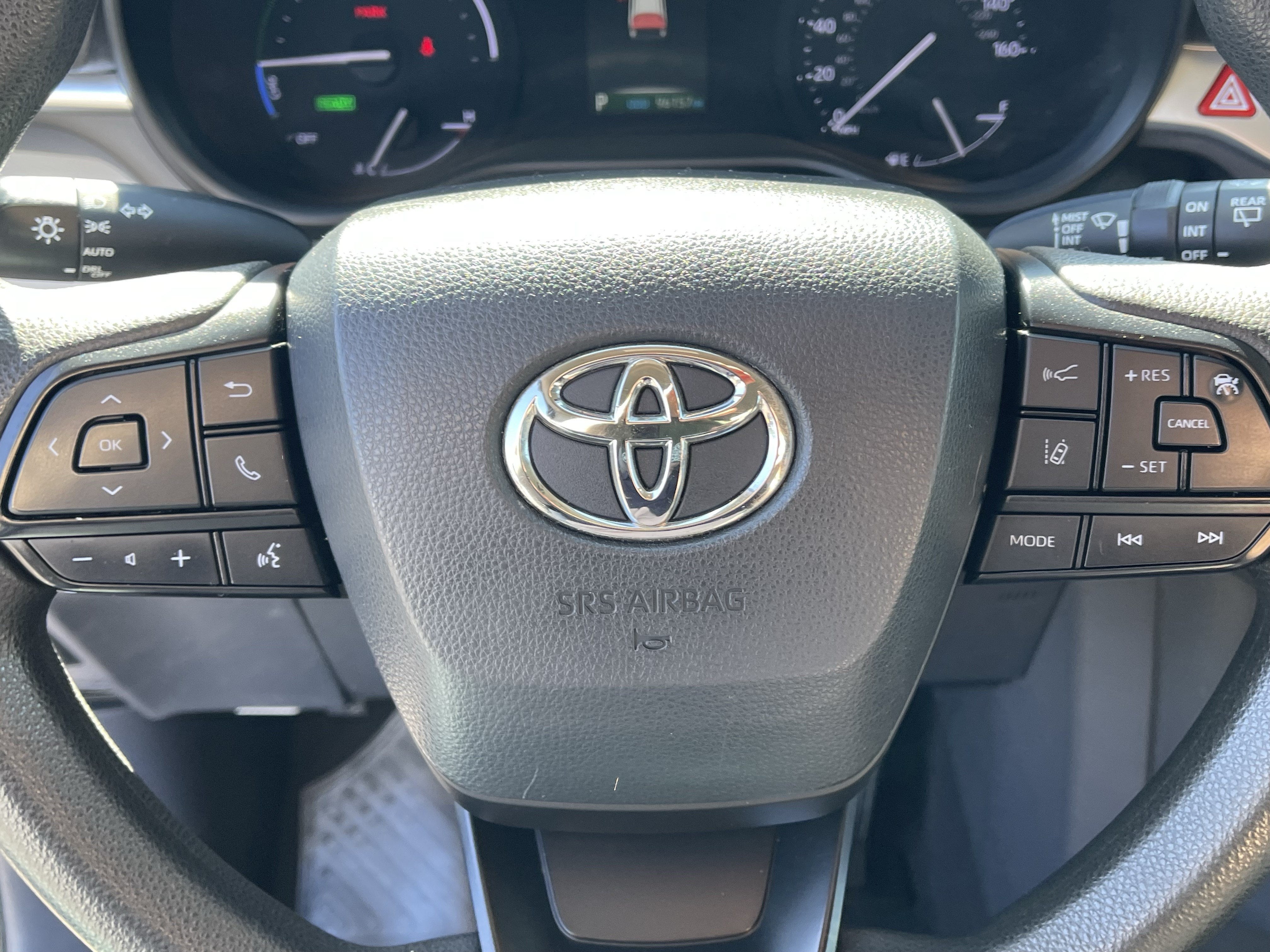 2022 Toyota Sienna LE