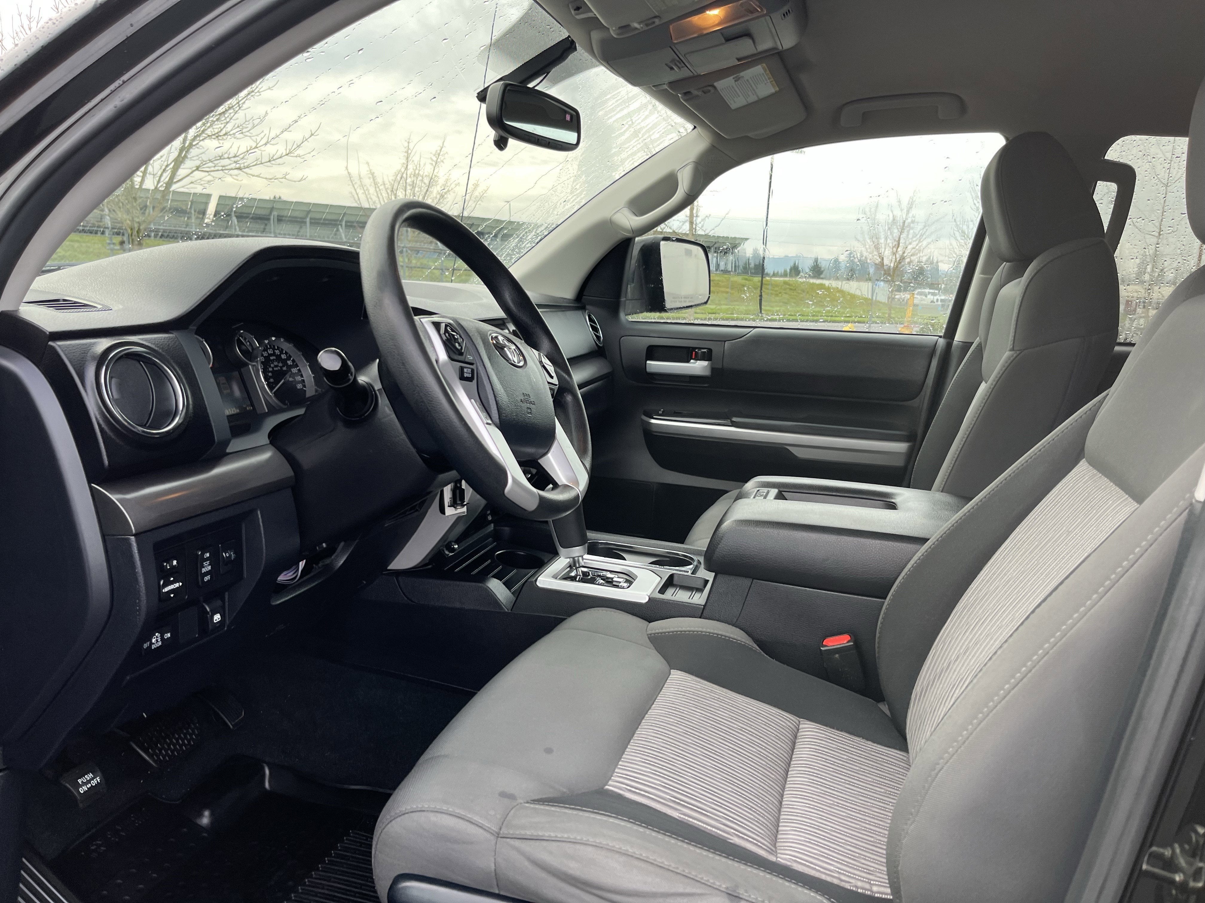 2017 Toyota Tundra SR5