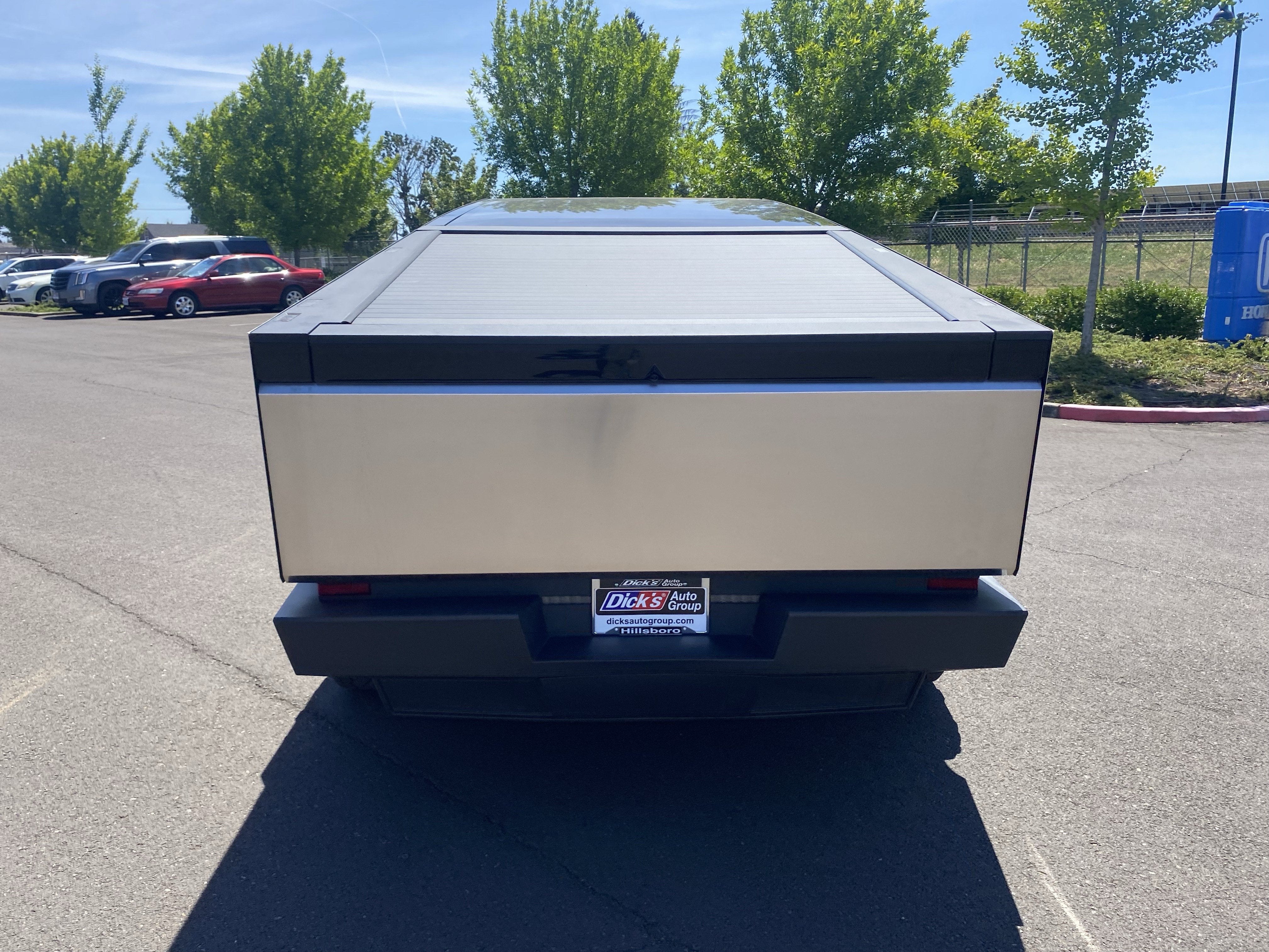 2024 Tesla Cybertruck Base