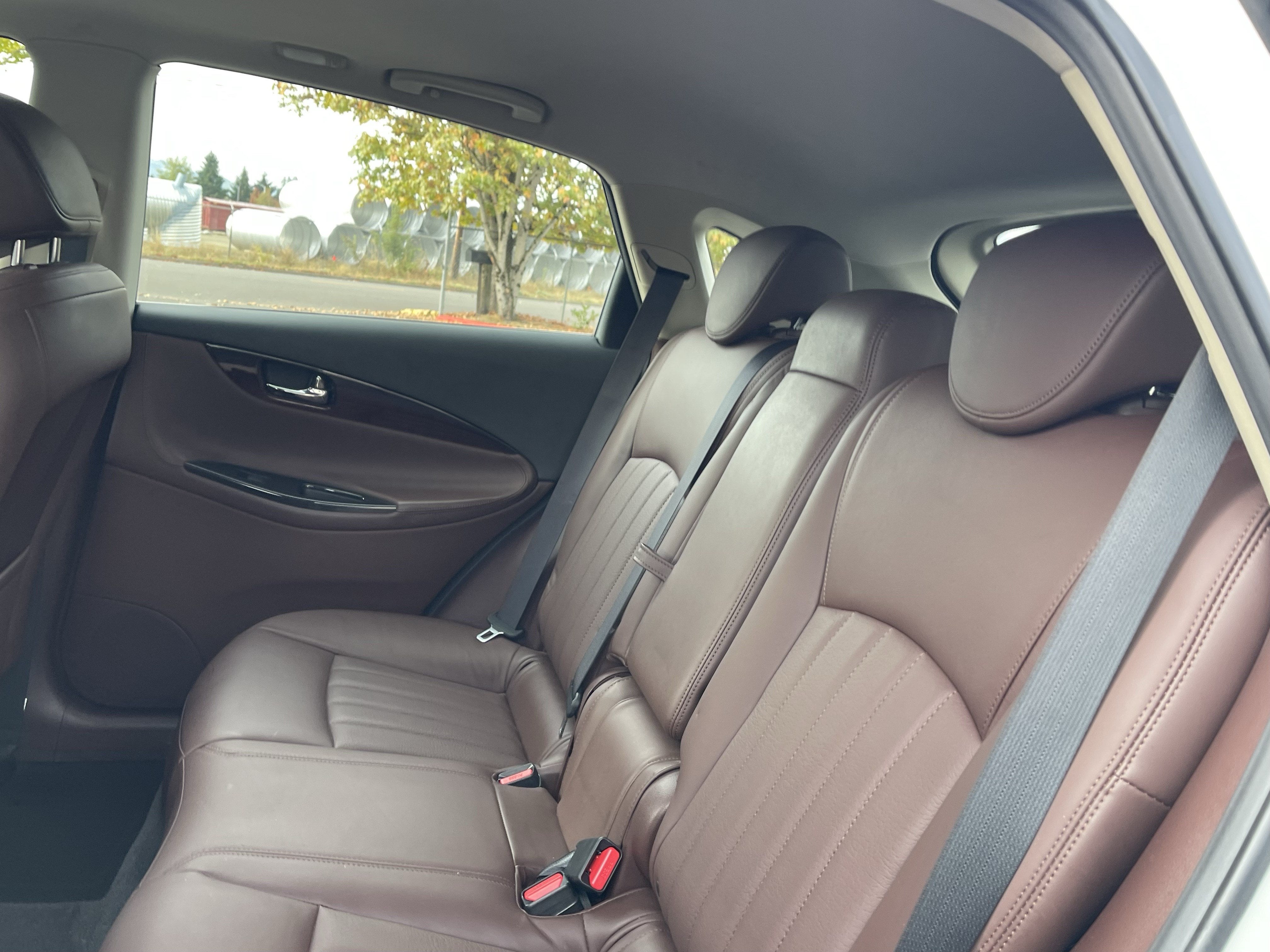 2017 INFINITI QX50 Base