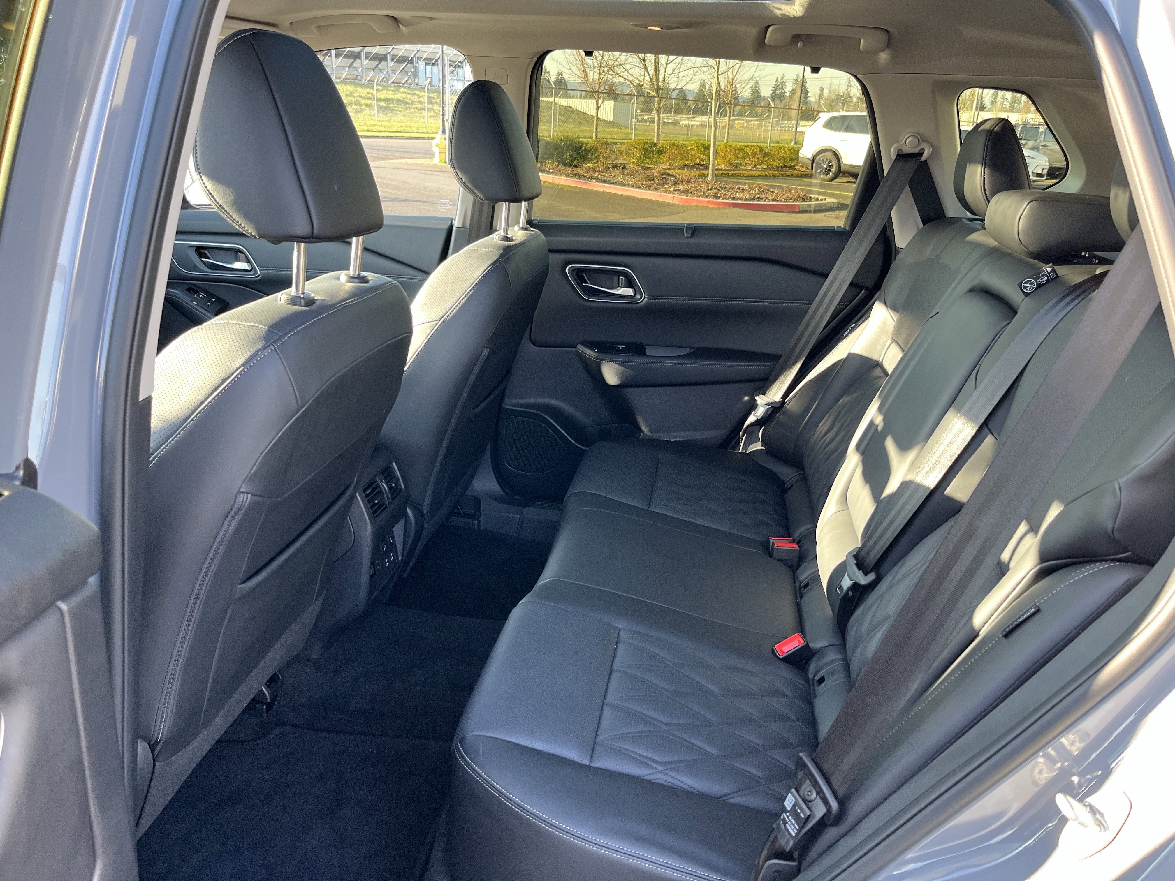 2025 Nissan Rogue Platinum