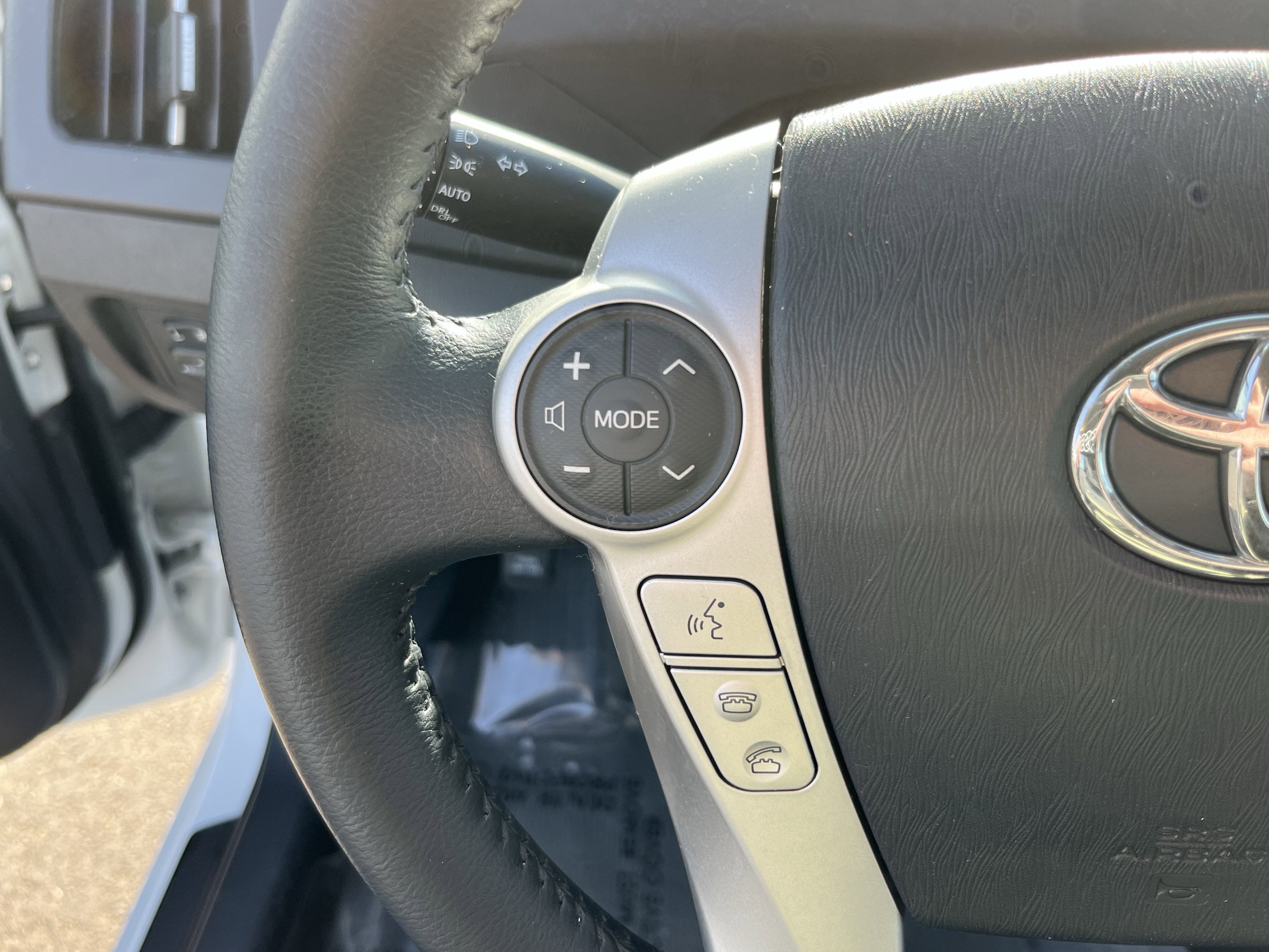 2014 Toyota Prius Plug-In Advanced