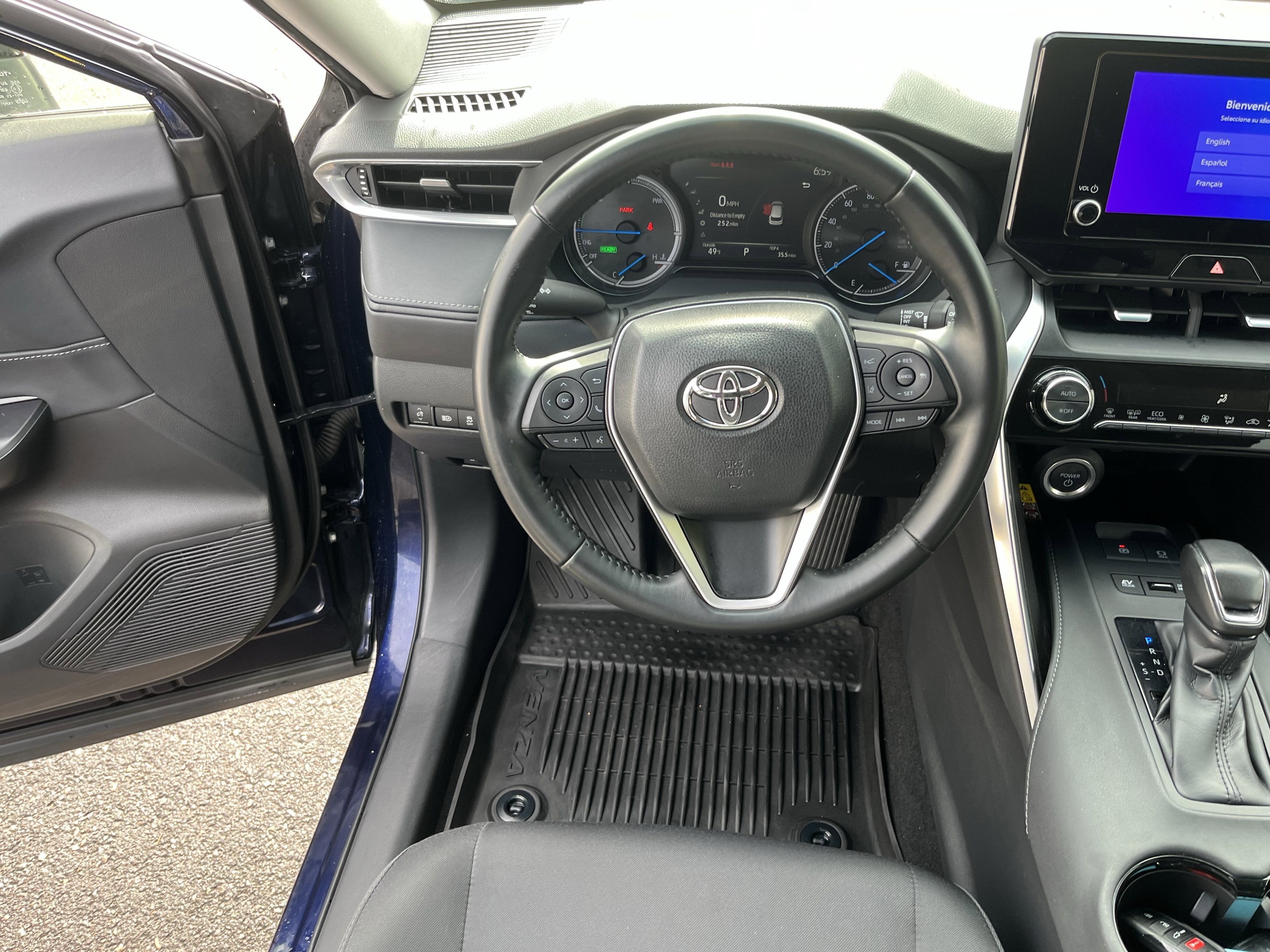 2024 Toyota Venza LE