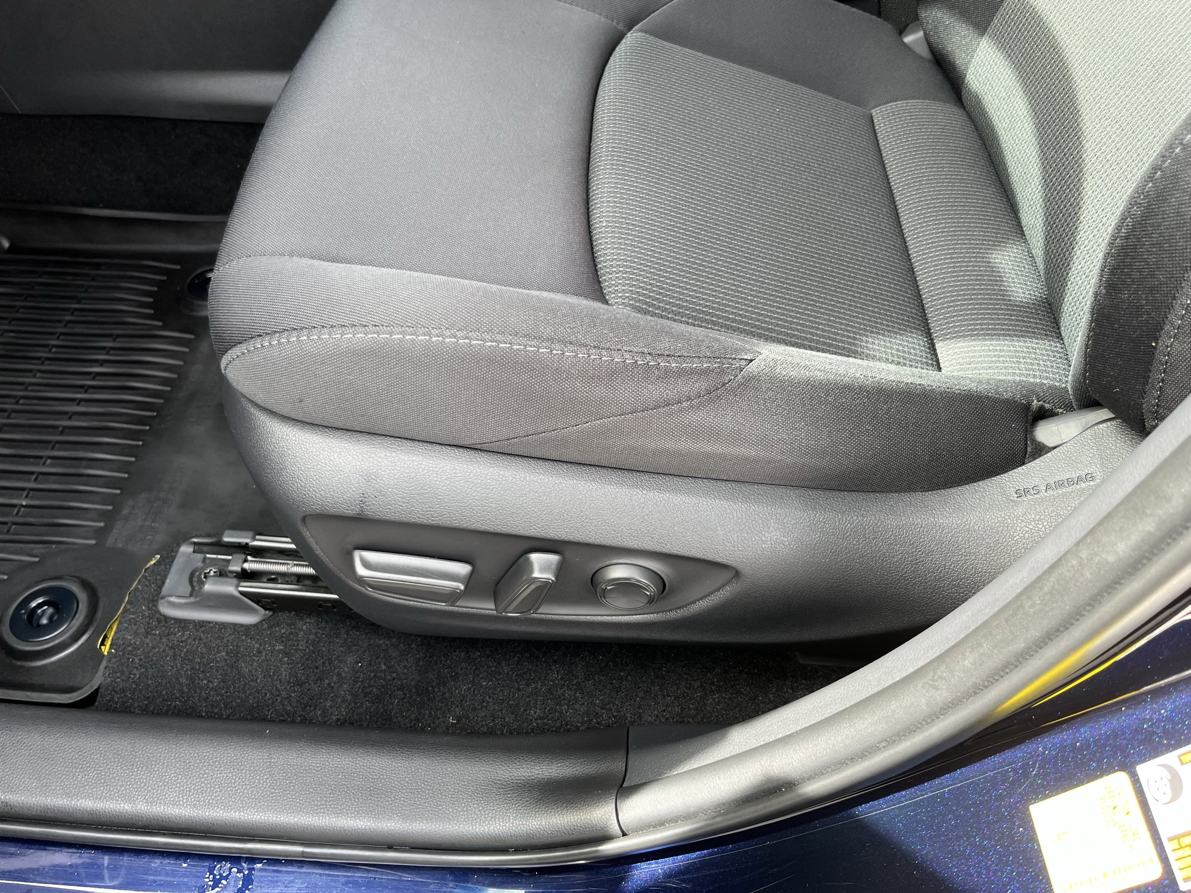 2024 Toyota Venza LE