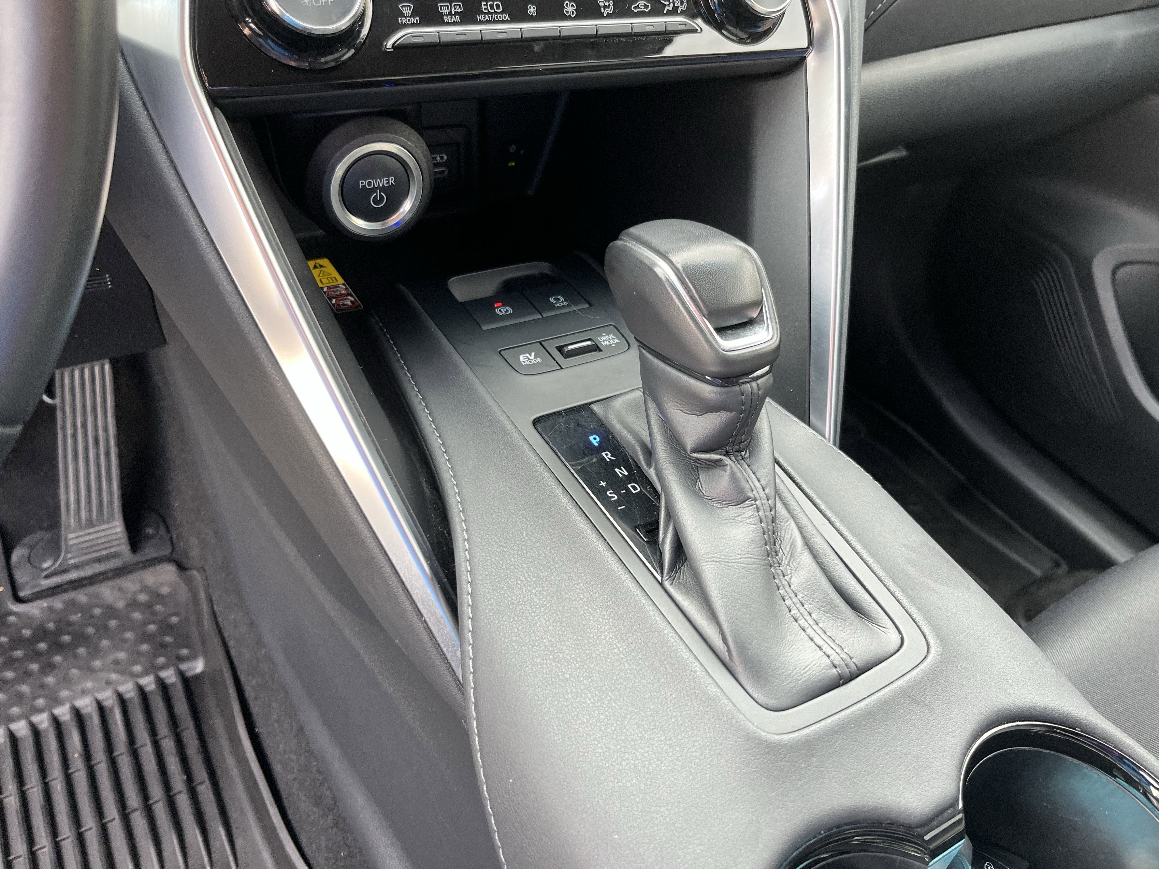 2024 Toyota Venza LE