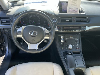 2013 Lexus CT 200h Hybrid