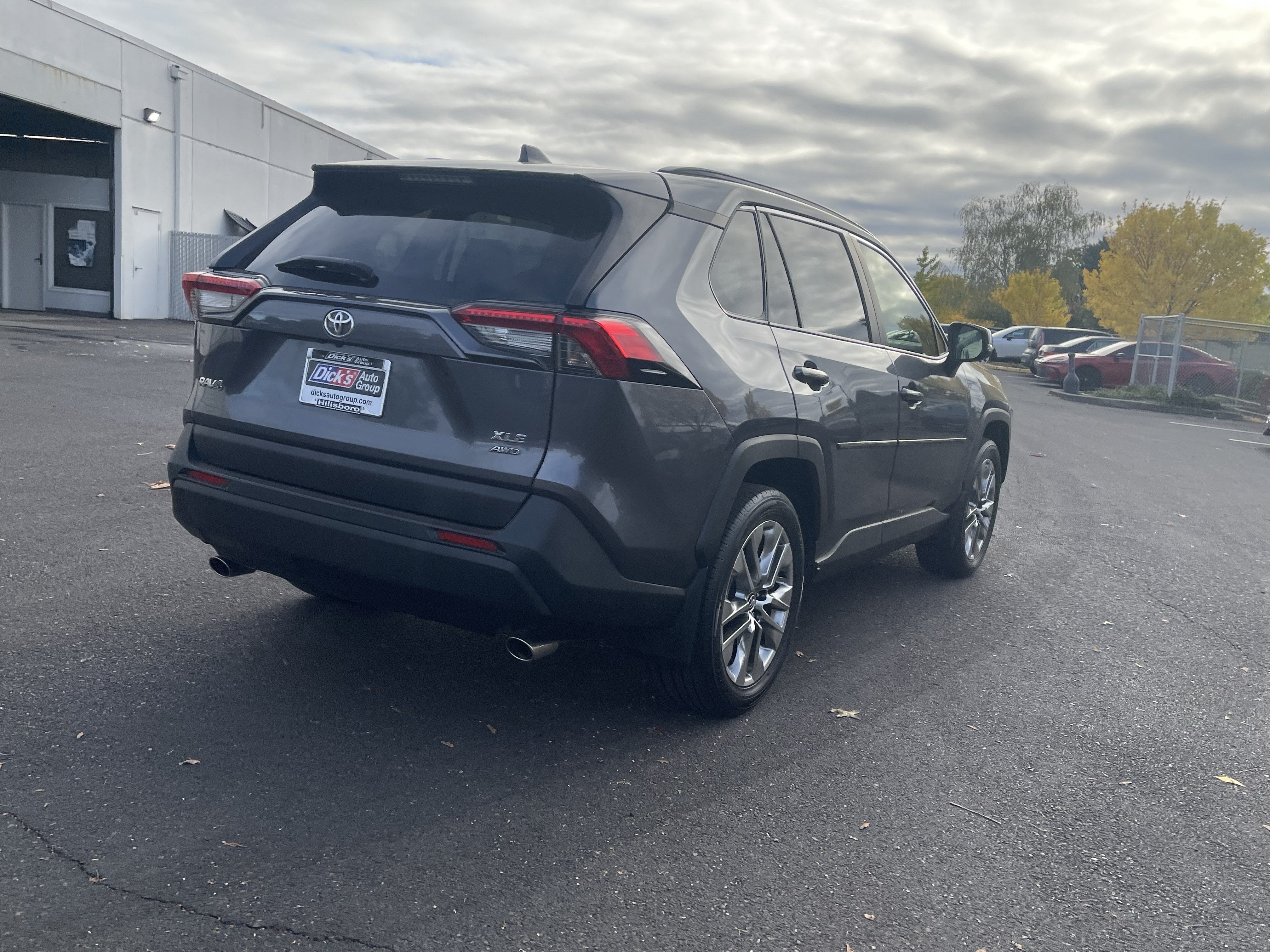 2020 Toyota RAV4 XLE Premium
