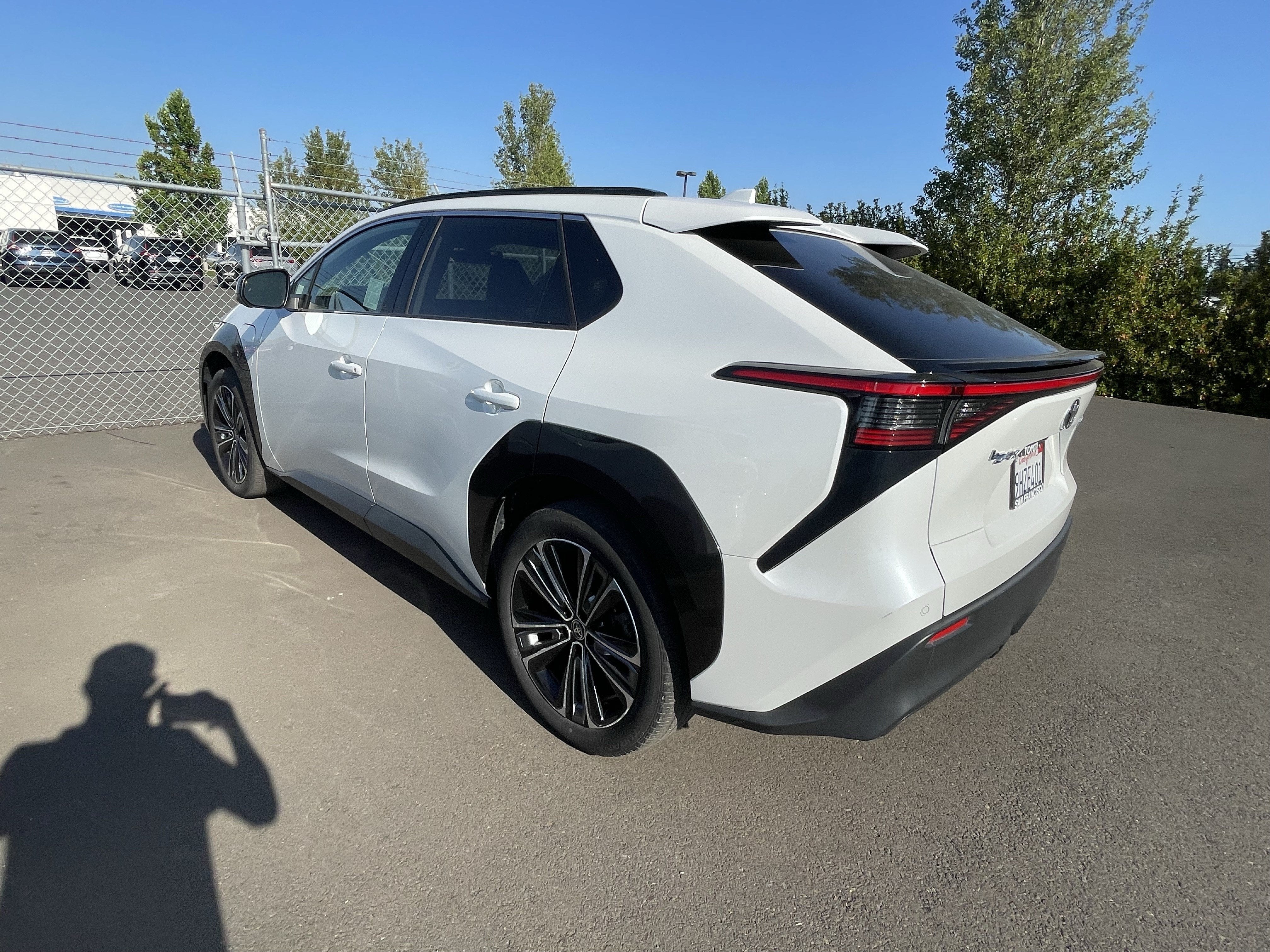2023 Toyota bZ4X XLE