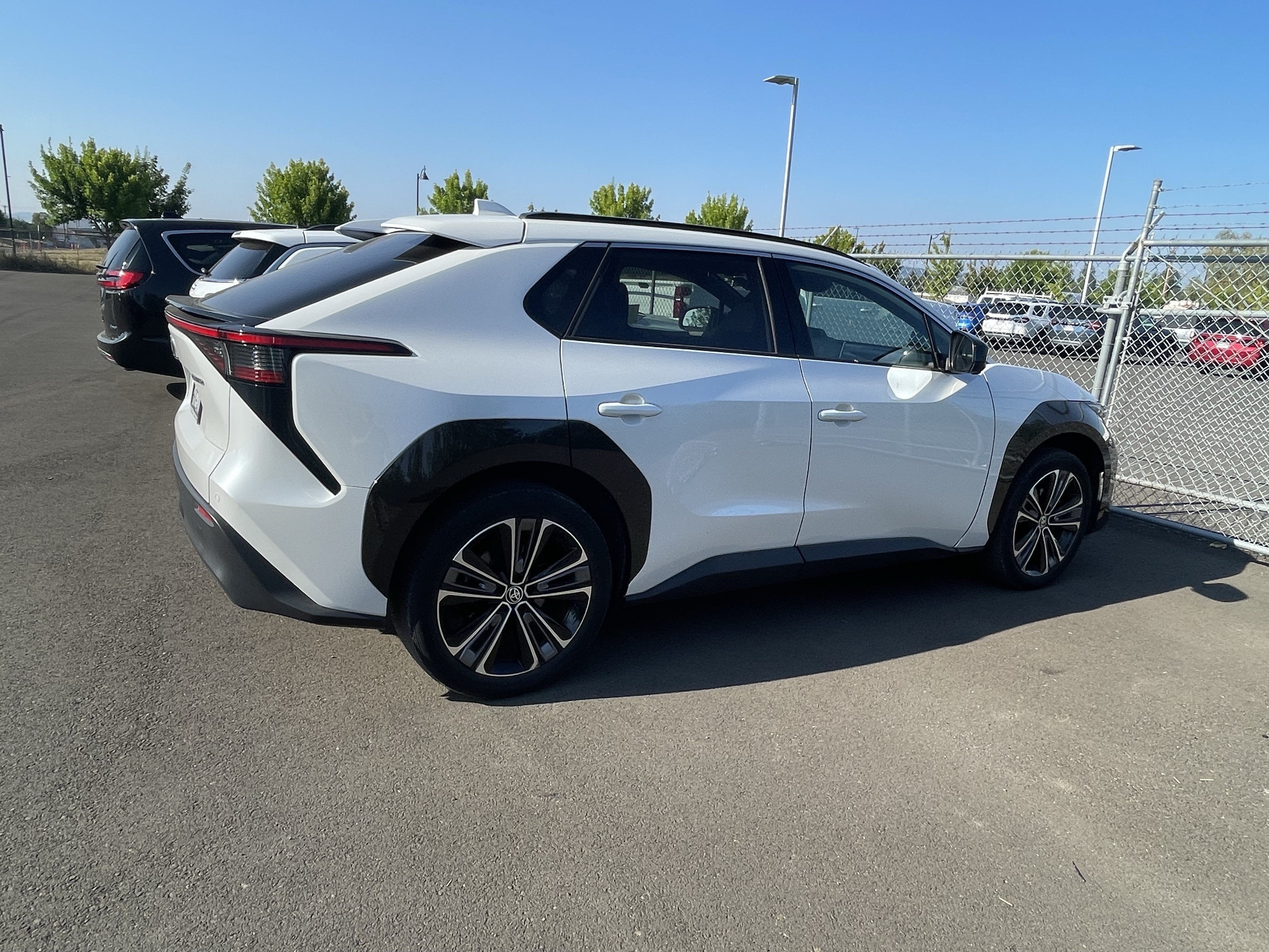 2023 Toyota bZ4X XLE