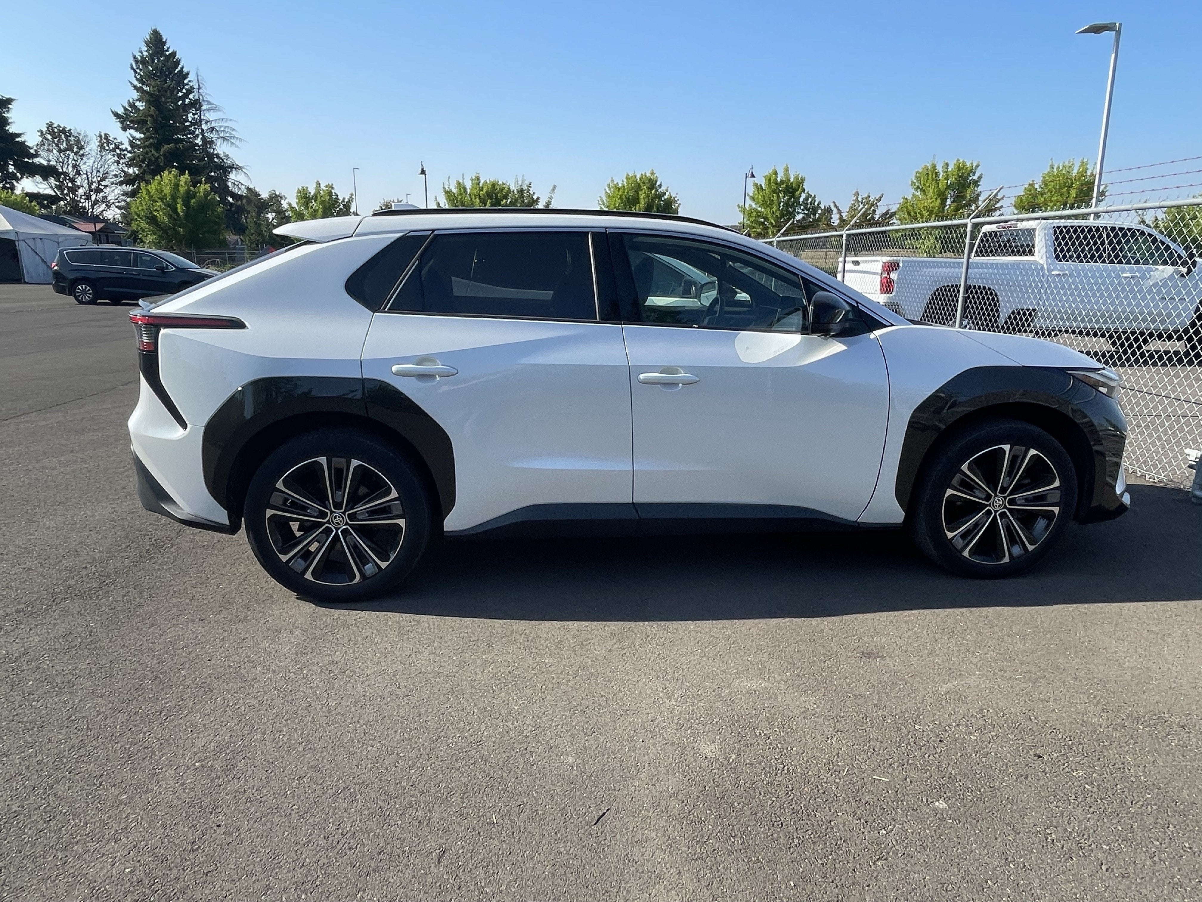 2023 Toyota bZ4X XLE