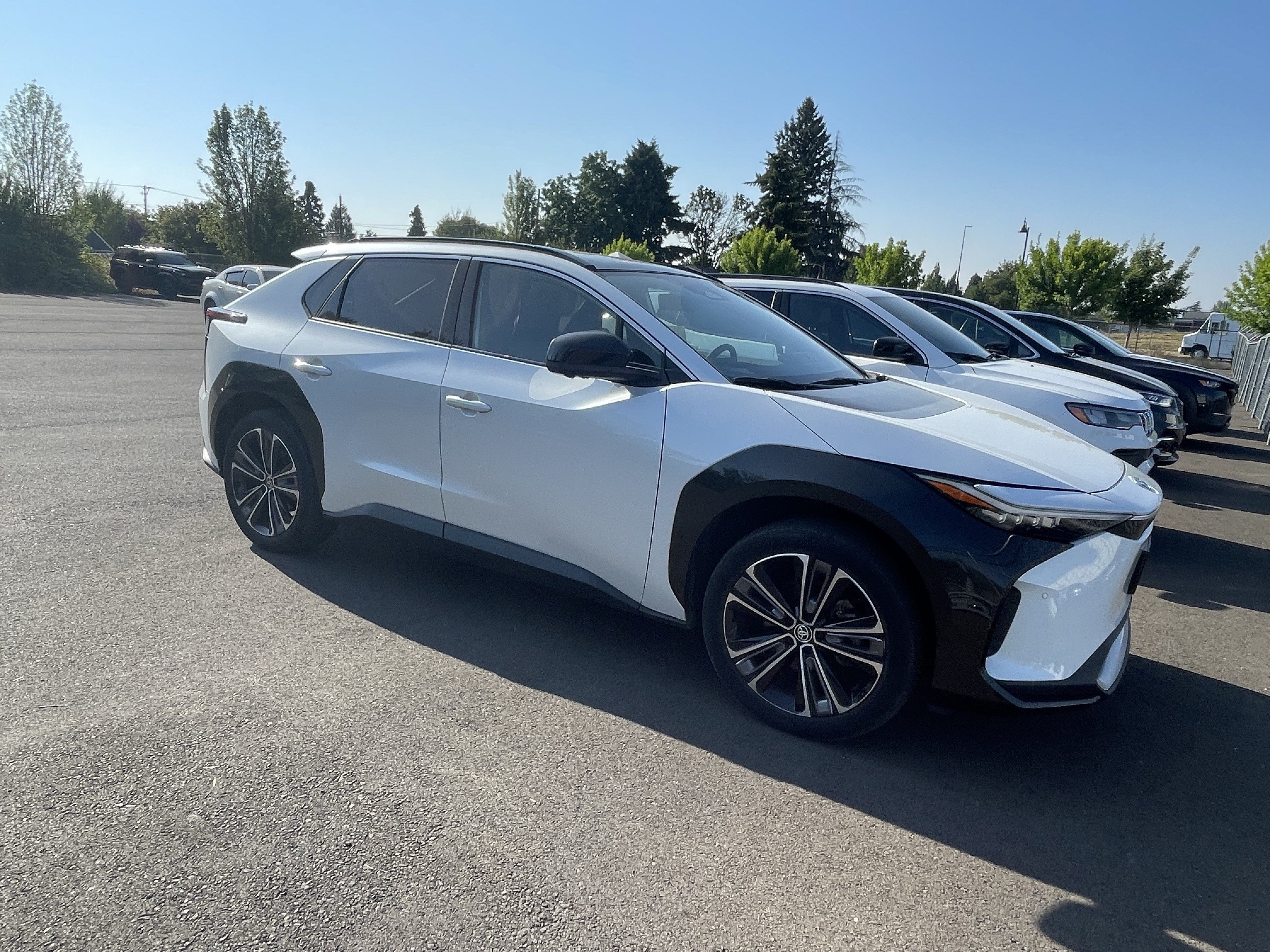 2023 Toyota bZ4X XLE
