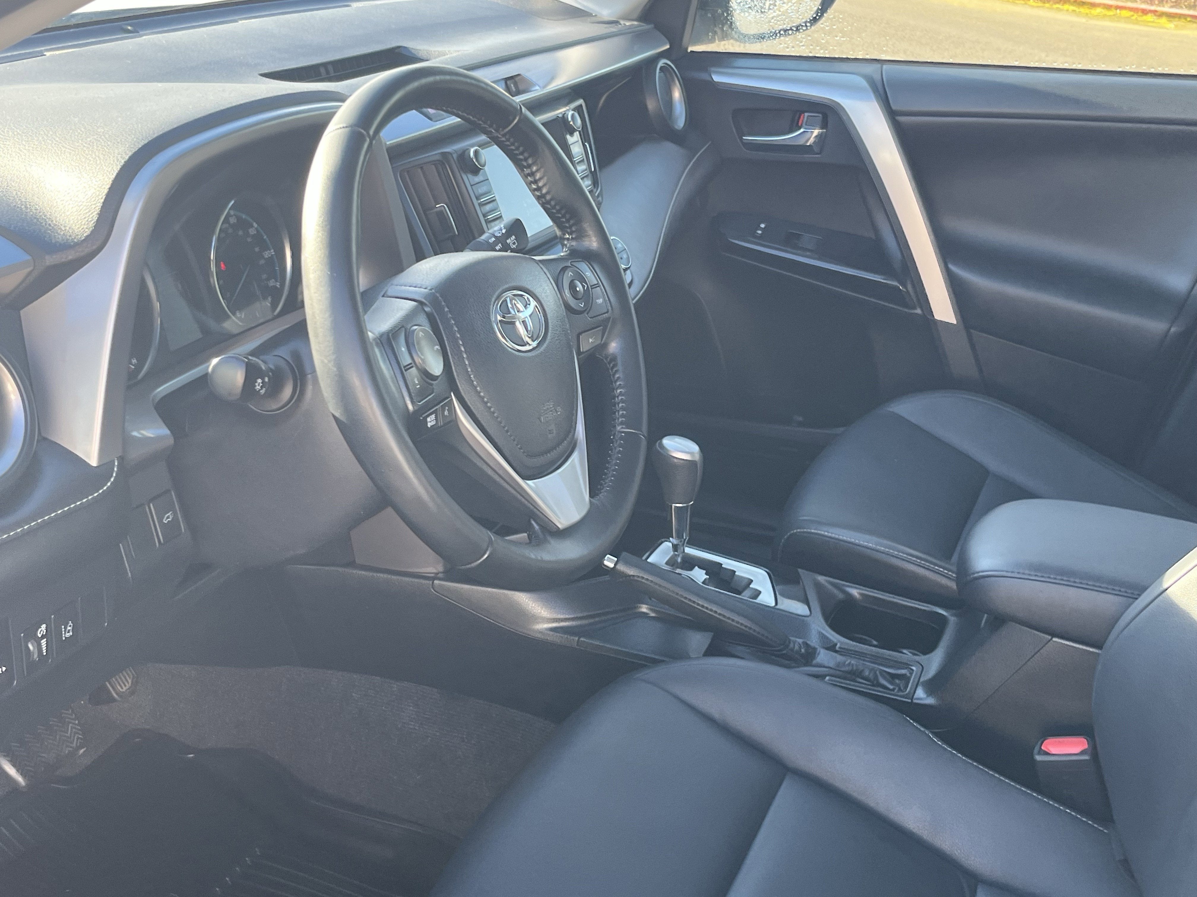 2017 Toyota RAV4 Hybrid Limited