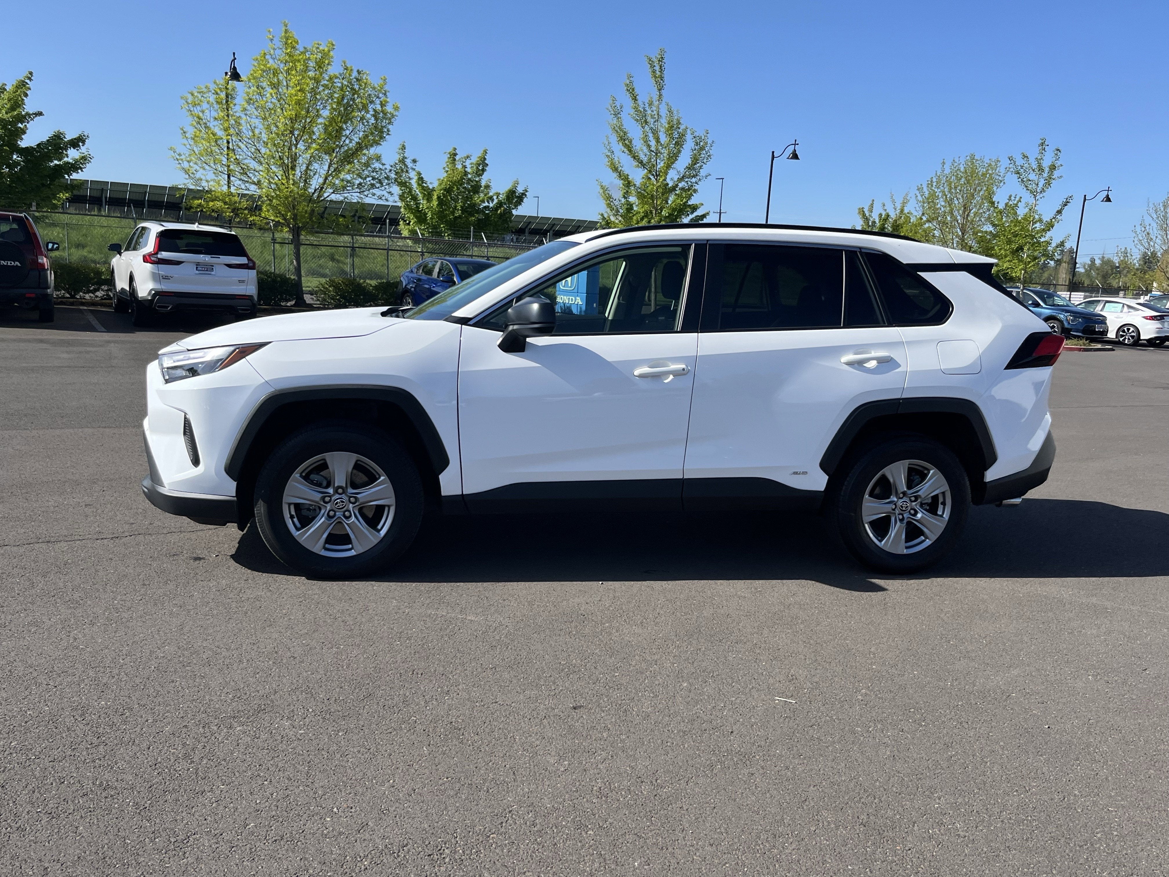 2024 Toyota RAV4 Hybrid LE