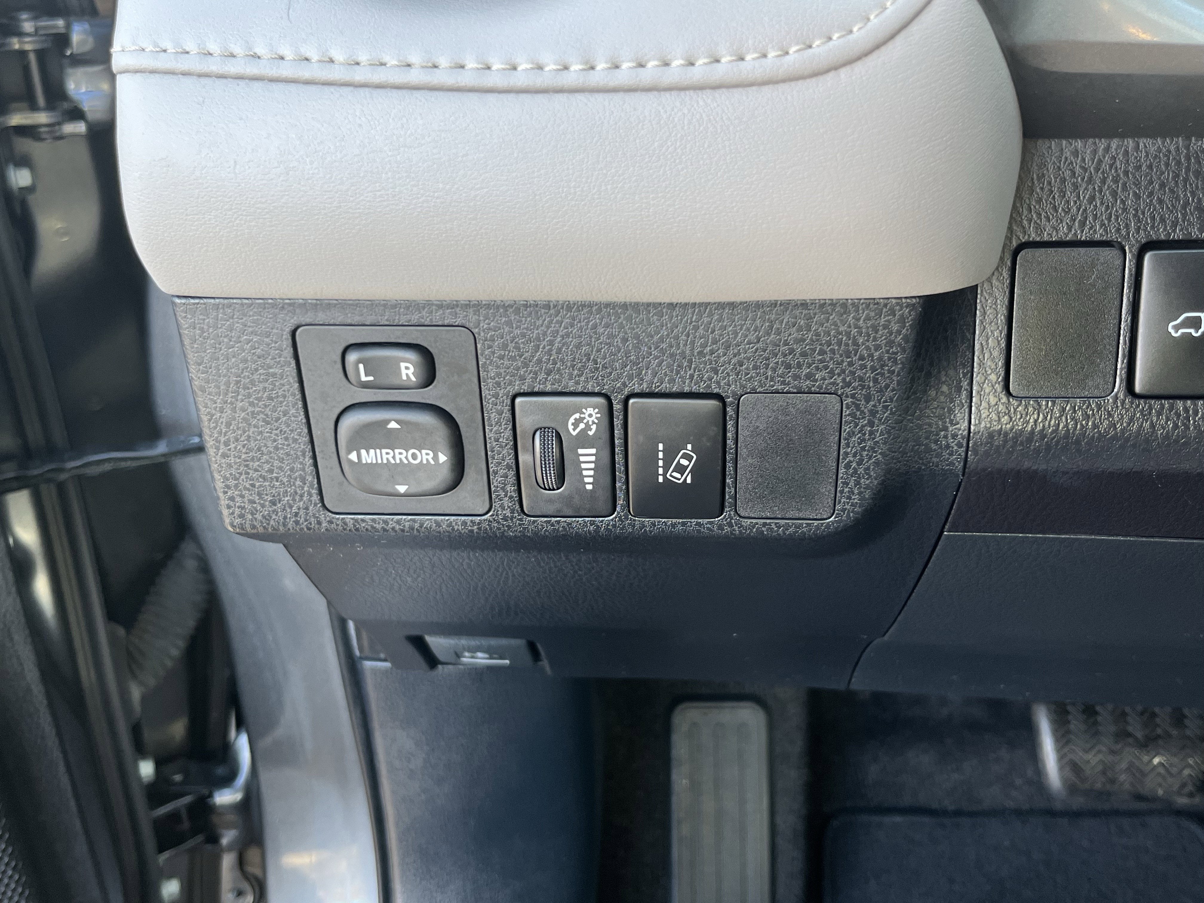 2016 Toyota RAV4 Hybrid XLE