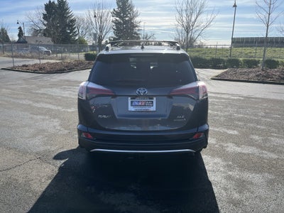 2016 Toyota RAV4 Hybrid XLE