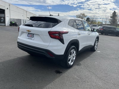 2024 Chevrolet Trax LS