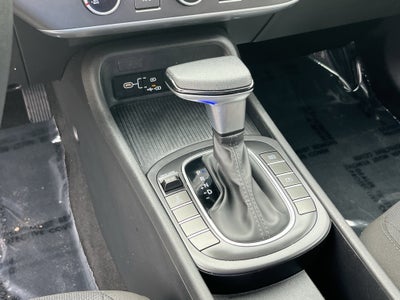 2024 Hyundai Kona SE