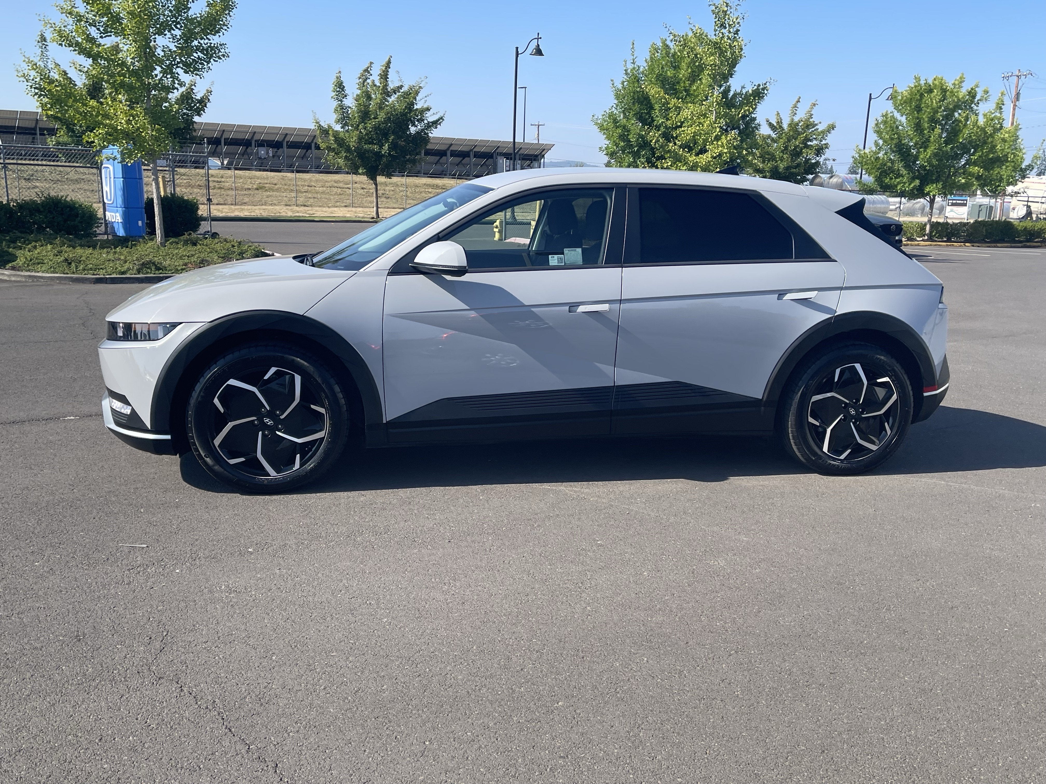 Used 2024 Hyundai IONIQ 5 SEL with VIN KM8KN4DEXRU250239 for sale in Hillsboro, OR