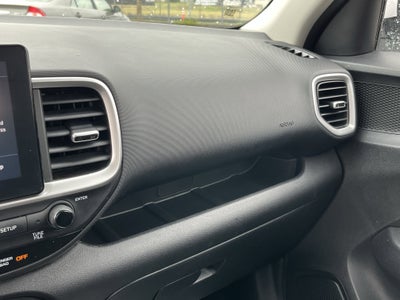 2022 Hyundai Venue SE