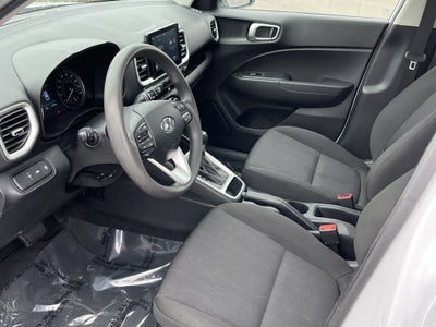 2022 Hyundai Venue SE